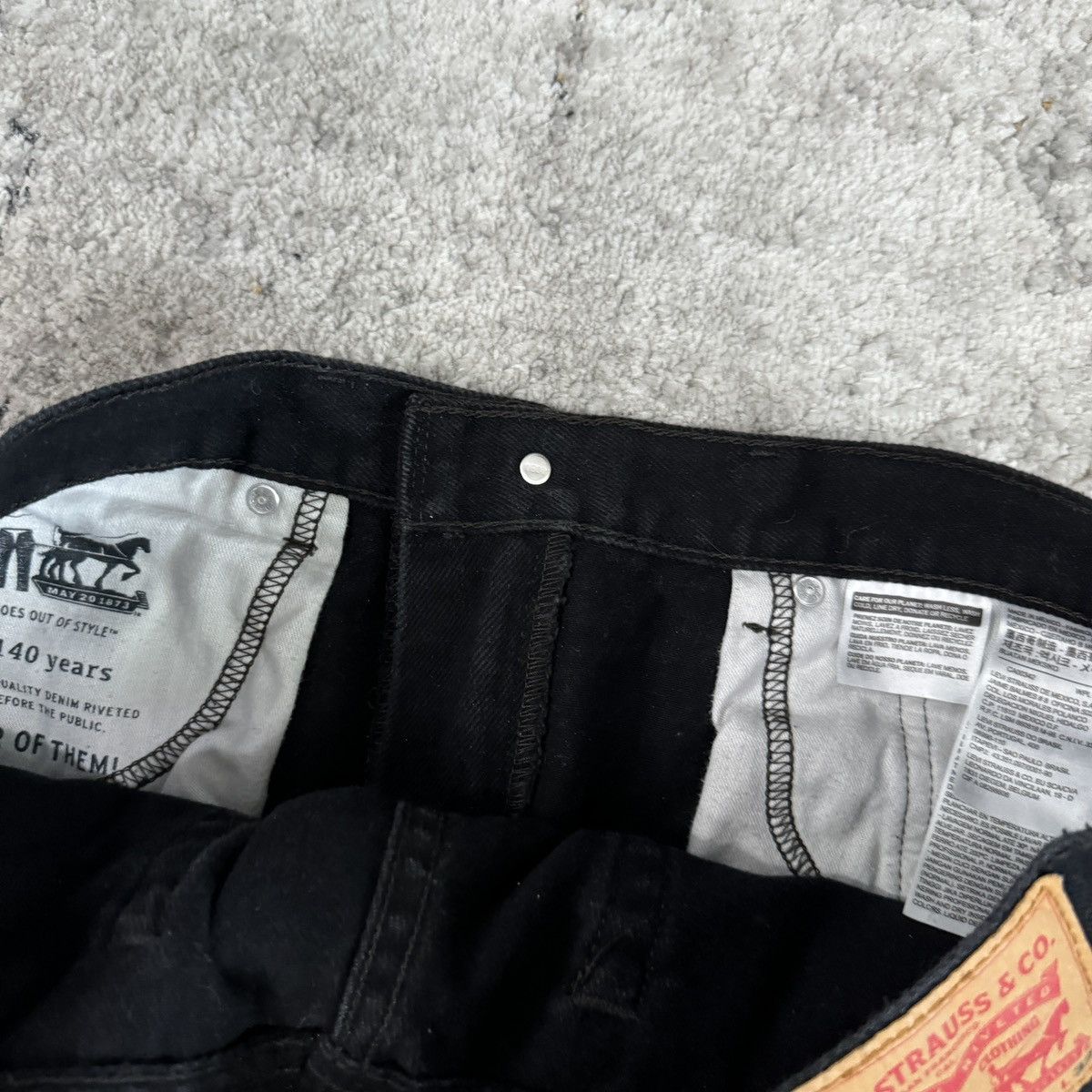 Levi's × Vintage Essential Vintage y2k Levi’s 505 wide leg jeans Size US 36 / EU 52 - 4 Thumbnail