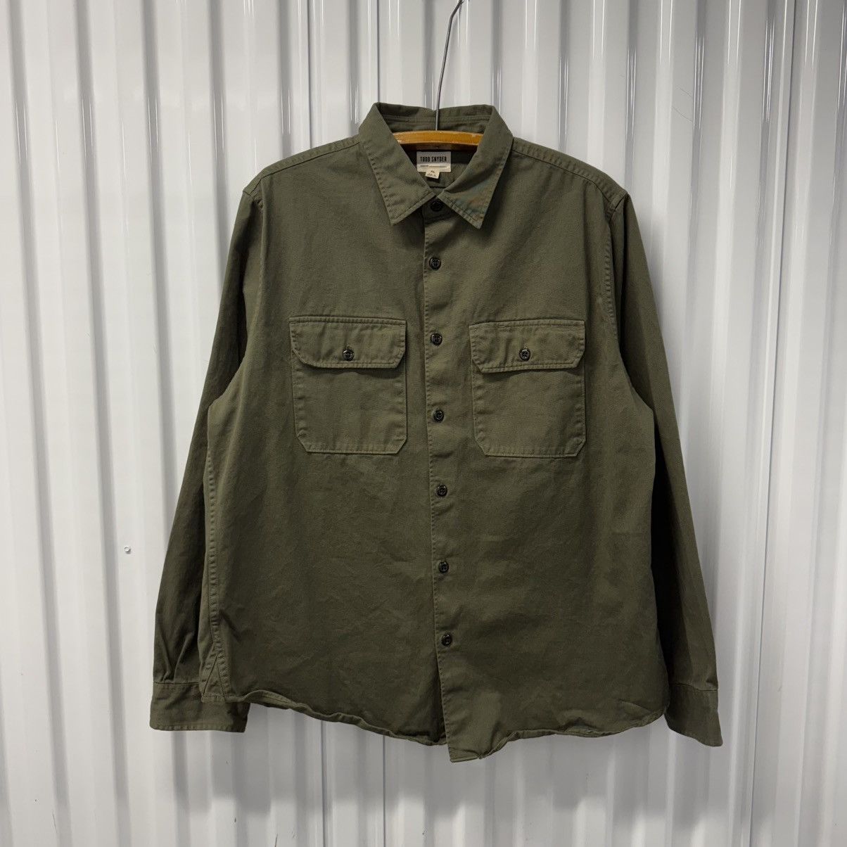 Todd Snyder RARE Todd Snyder UTILITY CPO SHIRT OG107 Olive Size US XL / EU 56 / 4 - 2 Thumbnail