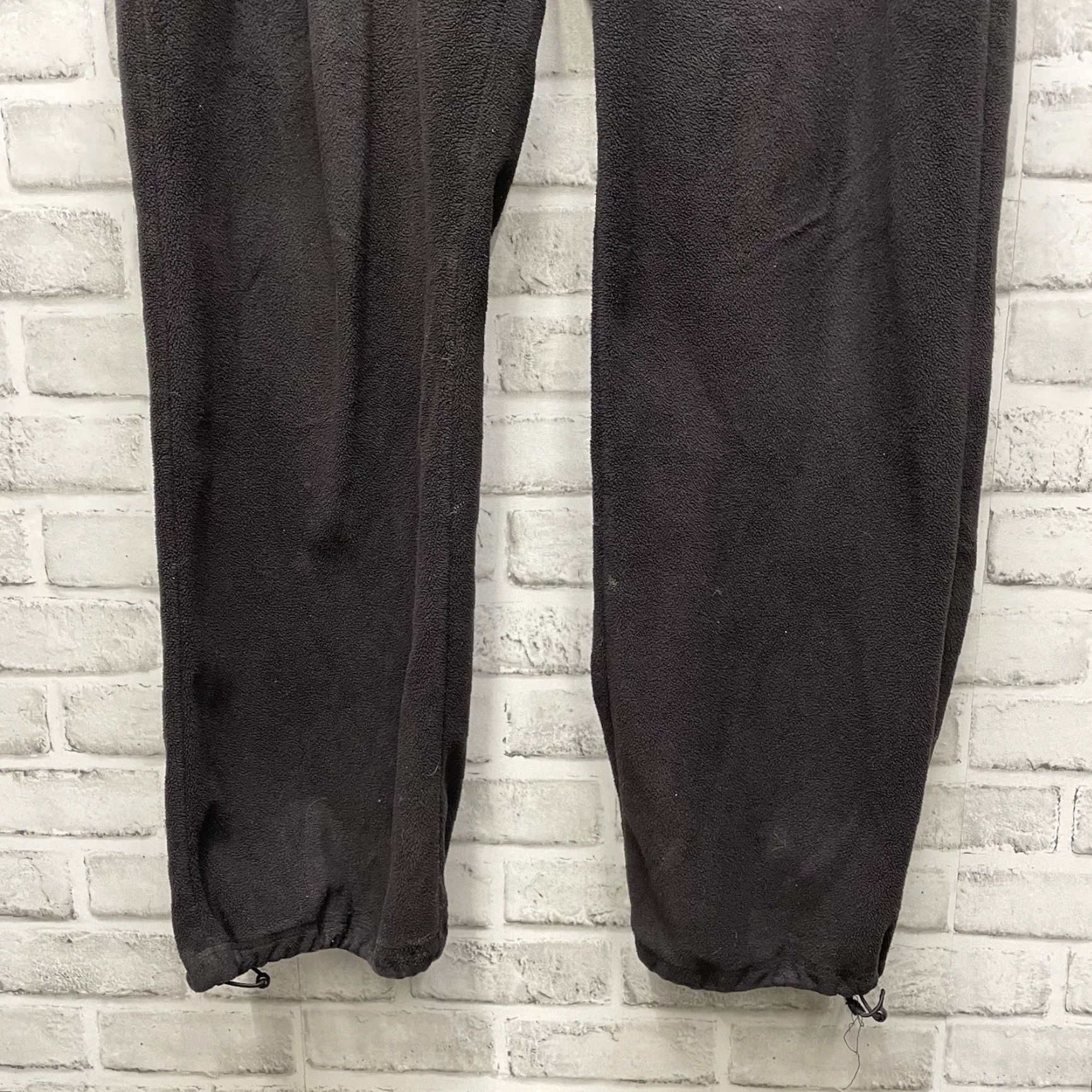 Vintage SnowGum Sweatpants Mens XL Black Fleece Drawstring Activewear Pants Size US 36 / EU 52 - 3 Thumbnail
