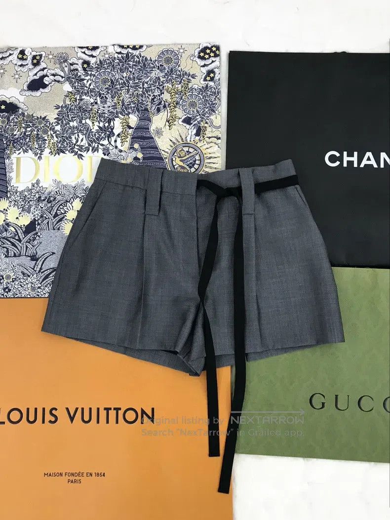 Prada Prada Gray lace-on shorts Size 27" / US 4 / IT 40 - 1 Thumbnail