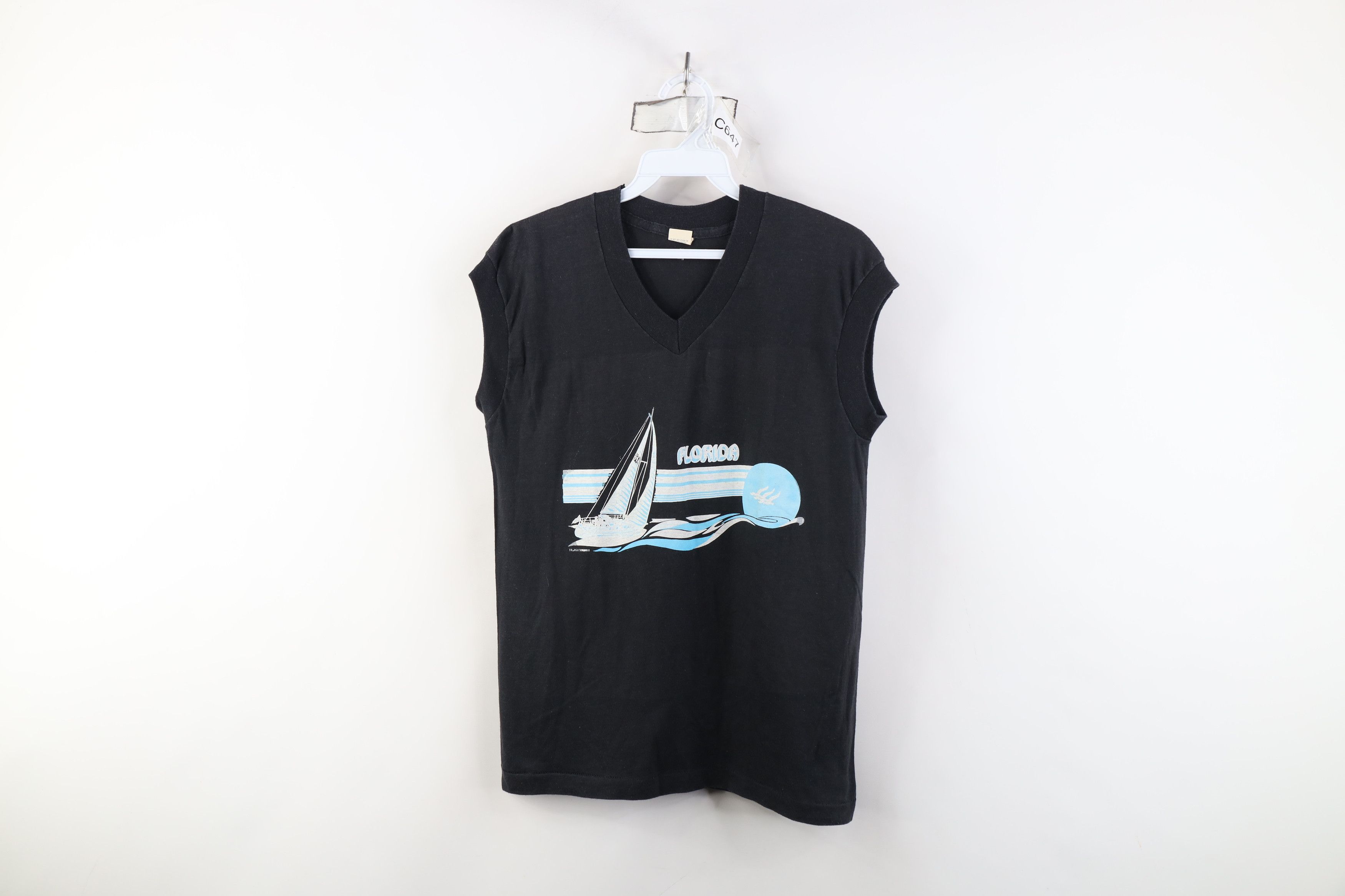 Vintage Vintage 70s 80s Streetwear Sailing Sleeveless T-Shirt USA Size M / US 6-8 / IT 42-44 - 1 Thumbnail