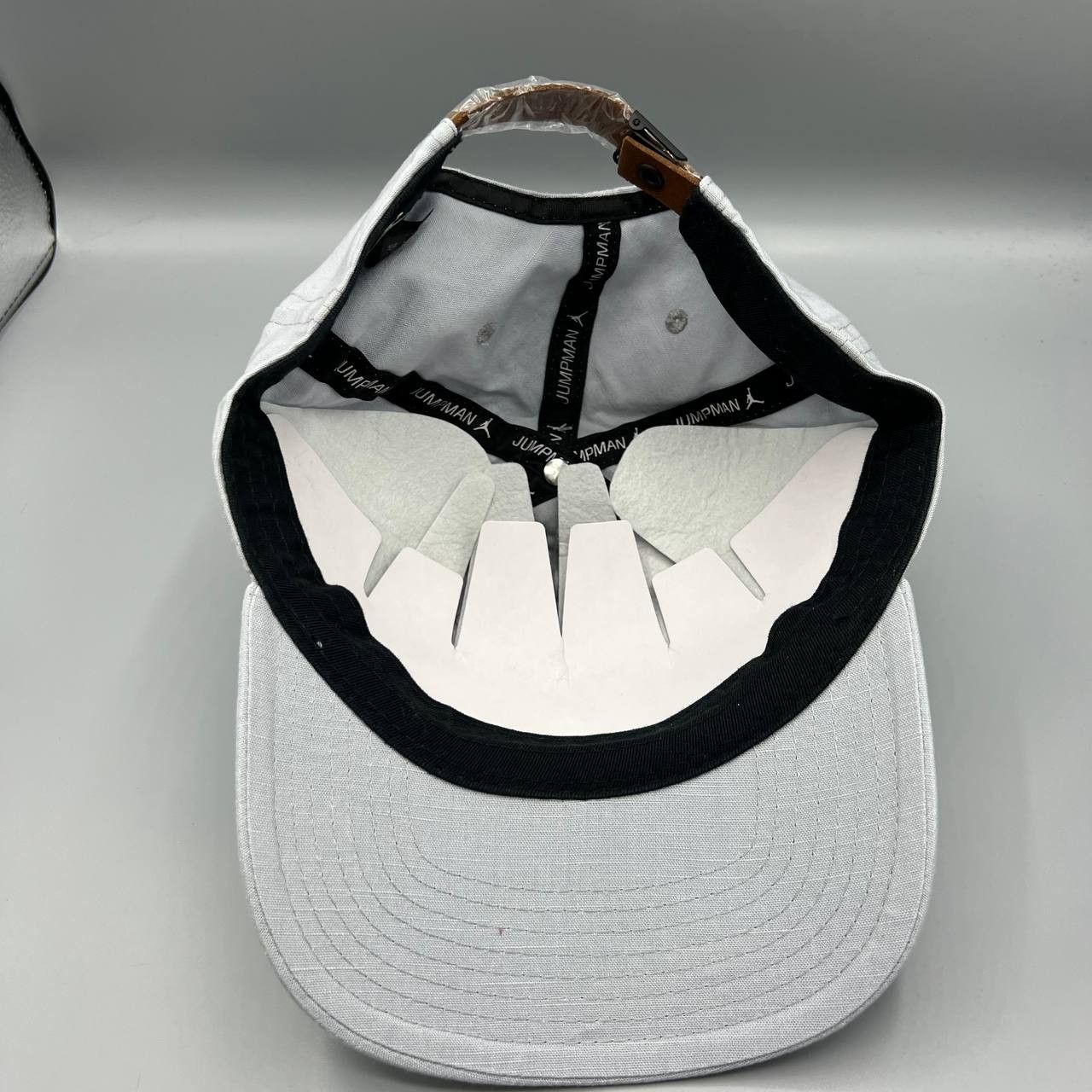 Jordan Brand Air Jordan 23 Hat Men Embroidered Logo Strap Back Cap New Size ONE SIZE - 4 Thumbnail
