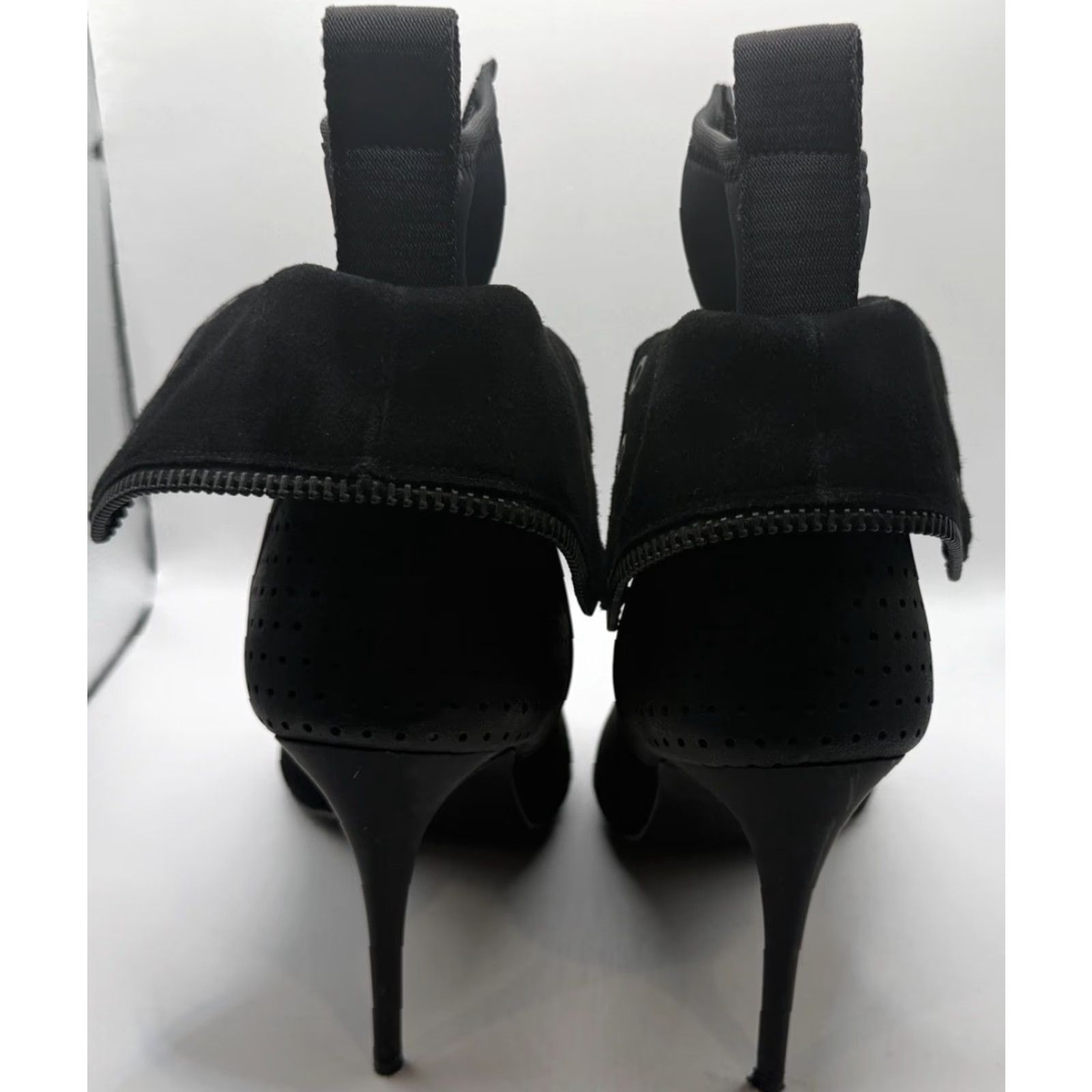 H&M VINTAGE Alexander Wang H&M Black Pointed Heels Scuba Leather Laces Boots Women's 9.5 41 Black Lace Portugal Size US 9.5 / IT 39.5 - 4 Thumbnail