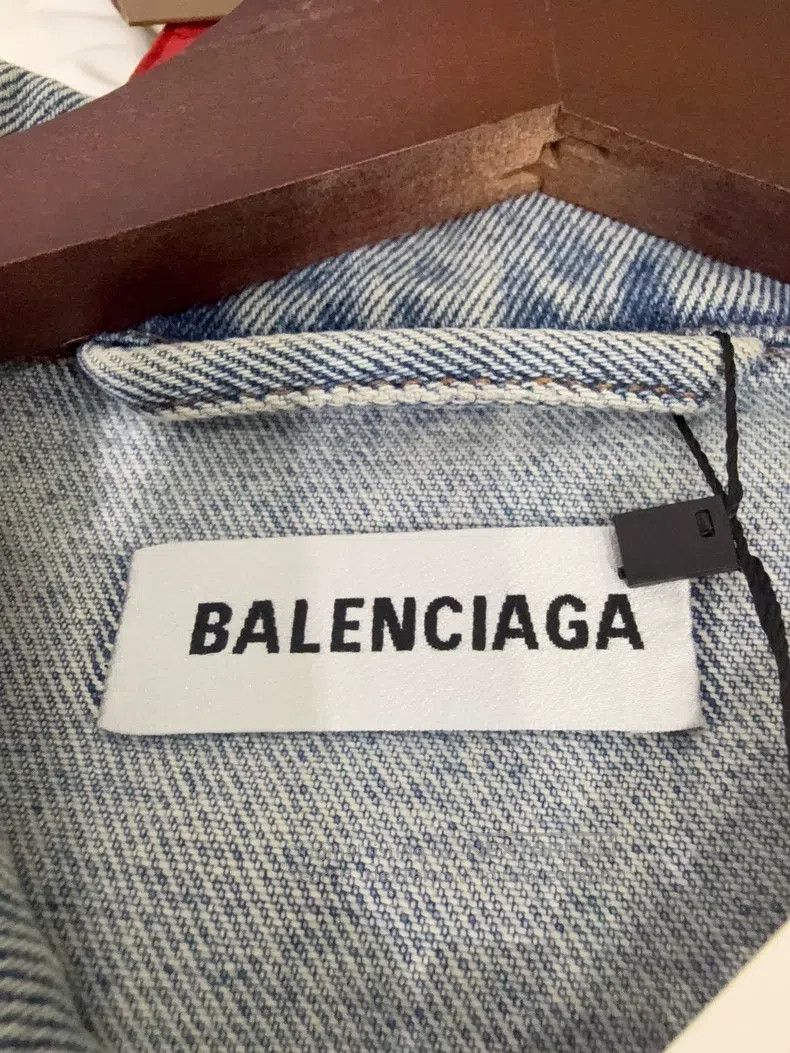Balenciaga Balenciaga Crystal Decorated Denim Jacket Size XS / US 0-2 / IT 36-38 - 3 Thumbnail