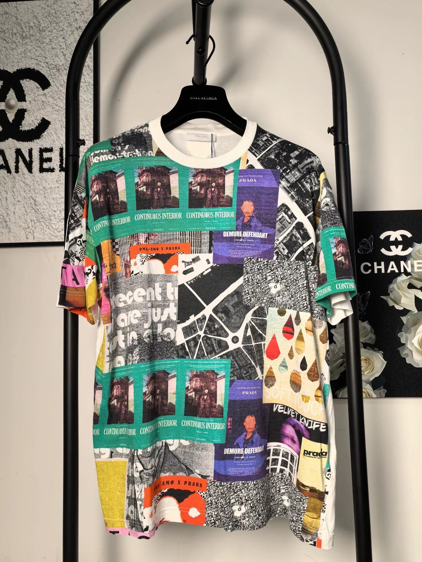 Prada Authentic Prada Short Sleeve Triangle Logo Shirt Size US M / EU 48-50 / 2 - 1 Thumbnail