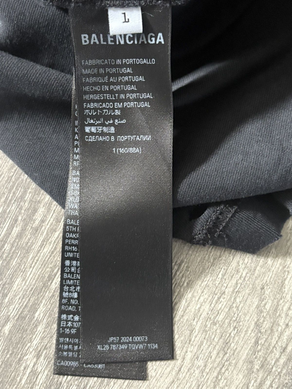 Balenciaga Balenciaga flame unity tshirt Size US L / EU 52-54 / 3 - 4 Thumbnail