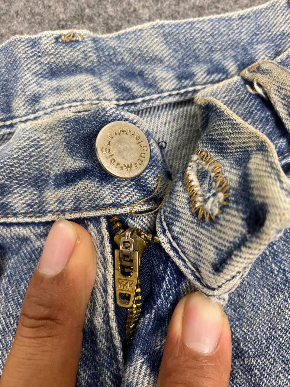 Wrangler vintage wrangler light wash distressed denim nice design Size US 38 / EU 54 - 11 Thumbnail