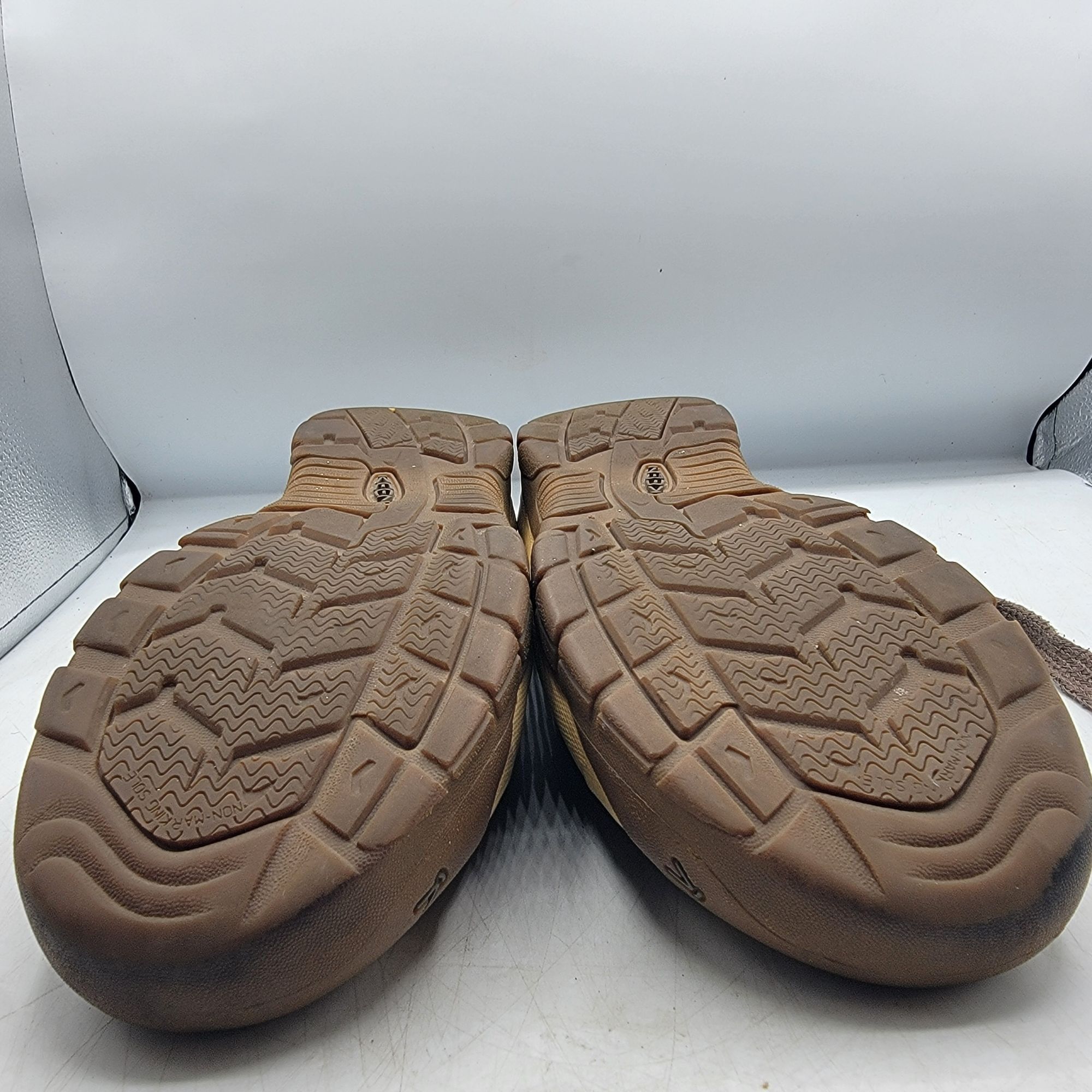 KEEN Keen Coronado Mens 9 Gray Brown Sneaker Shoes Casual Walking Size US 9 / EU 42 - 13 Thumbnail