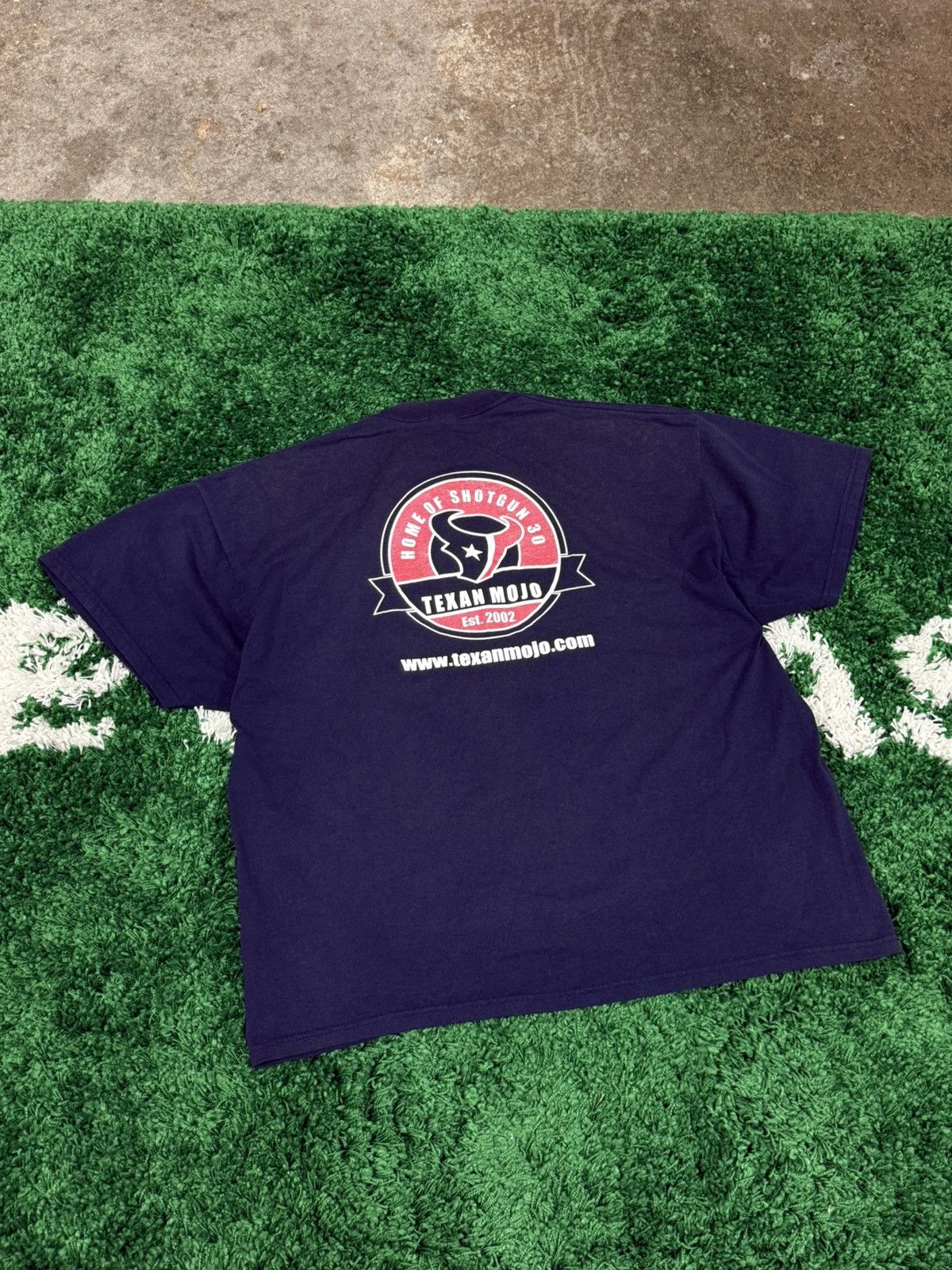 Vintage Vintage Houston Texans NFL 2002 00s Y2K Logo Tee 2XL XXL Size US XXL / EU 58 / 5 - 1 Thumbnail