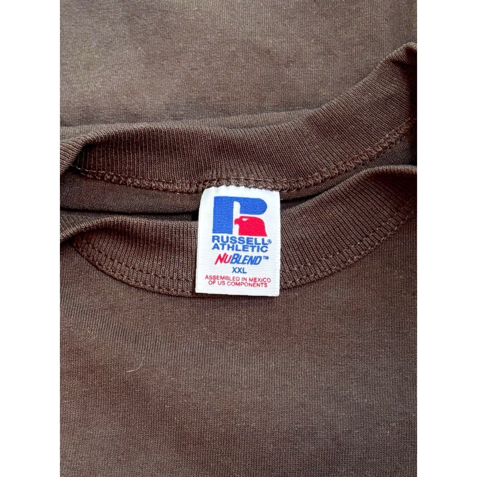 Russell Athletic VINTAGE Russell Athletic T-Shirt Mens 2XL Crew Neck Brown 90s Deadstock NWOT Athletic 90s Mens Size US XXL / EU 58 / 5 - 3 Thumbnail