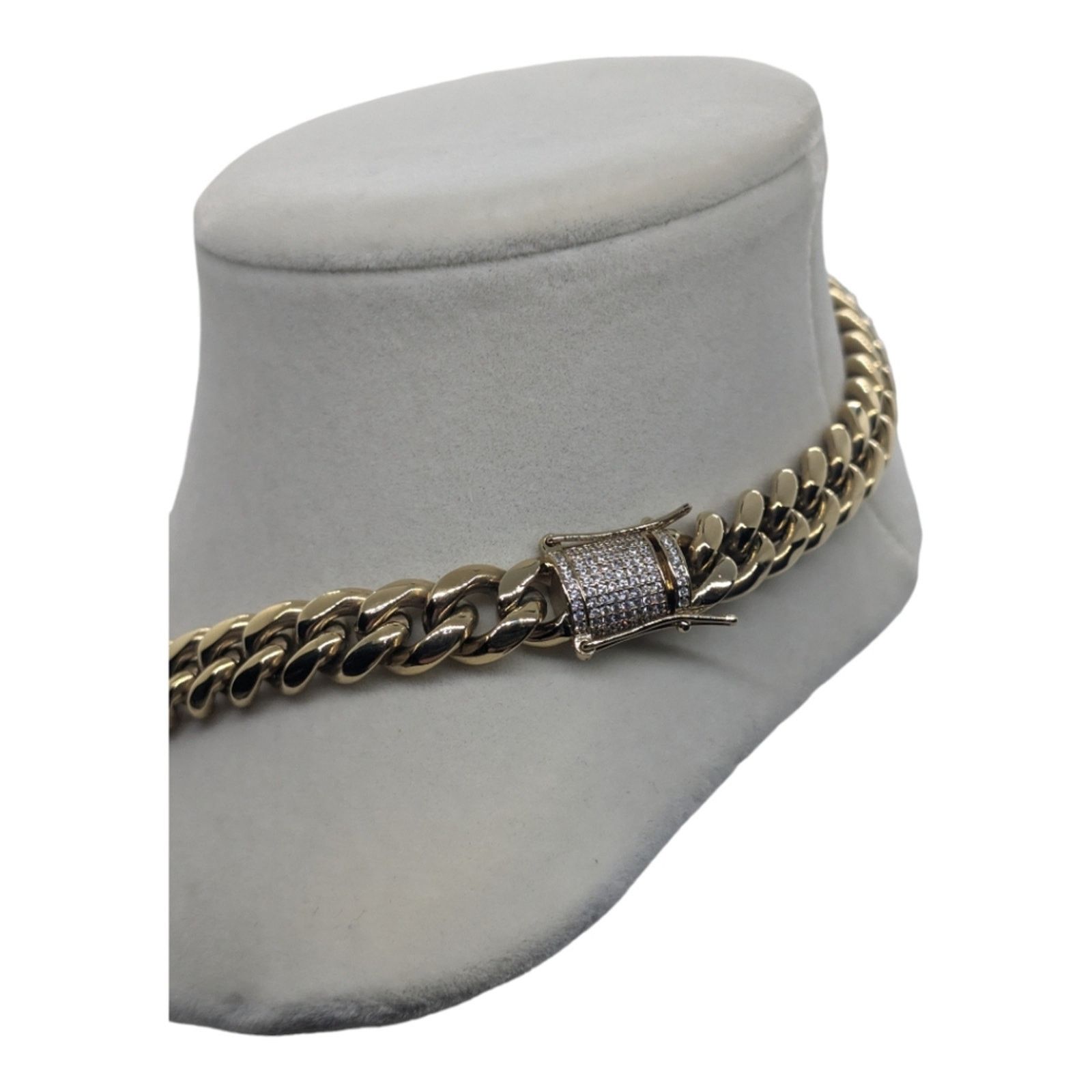 The Unbranded Brand 14kt Gold Filled Skull and 14k Gold Filled Necklace Size ONE SIZE - 4 Thumbnail