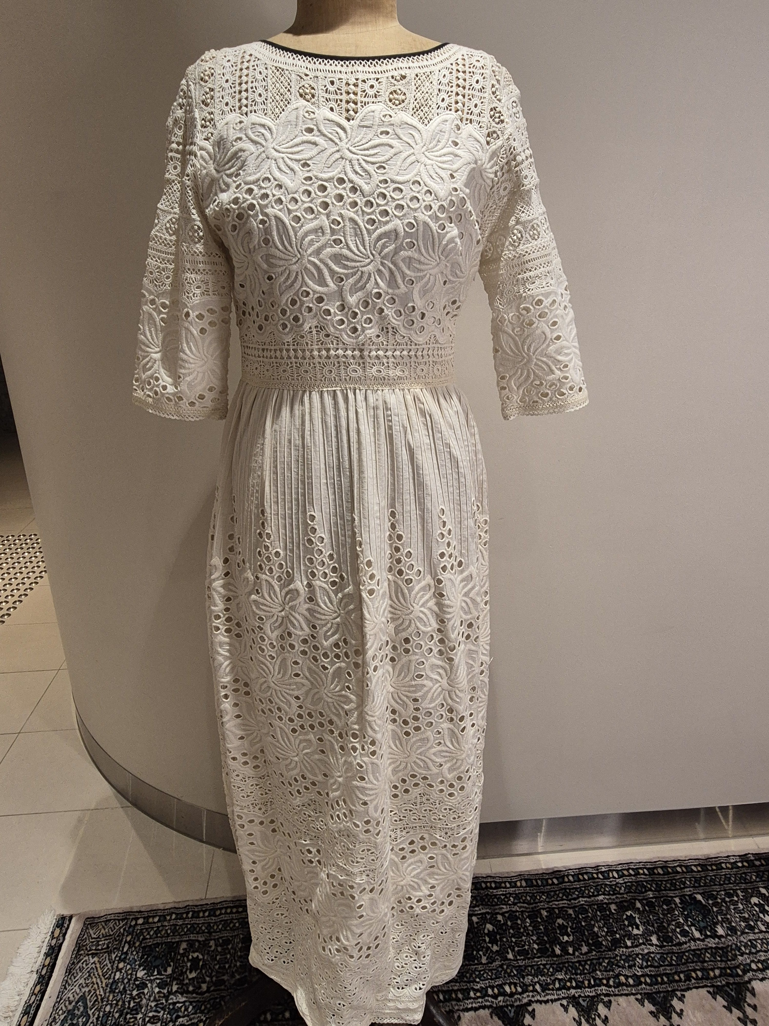 Designer Talitha white cotton lace maxi dress Size S / US 4 / IT 40 - 1 Thumbnail