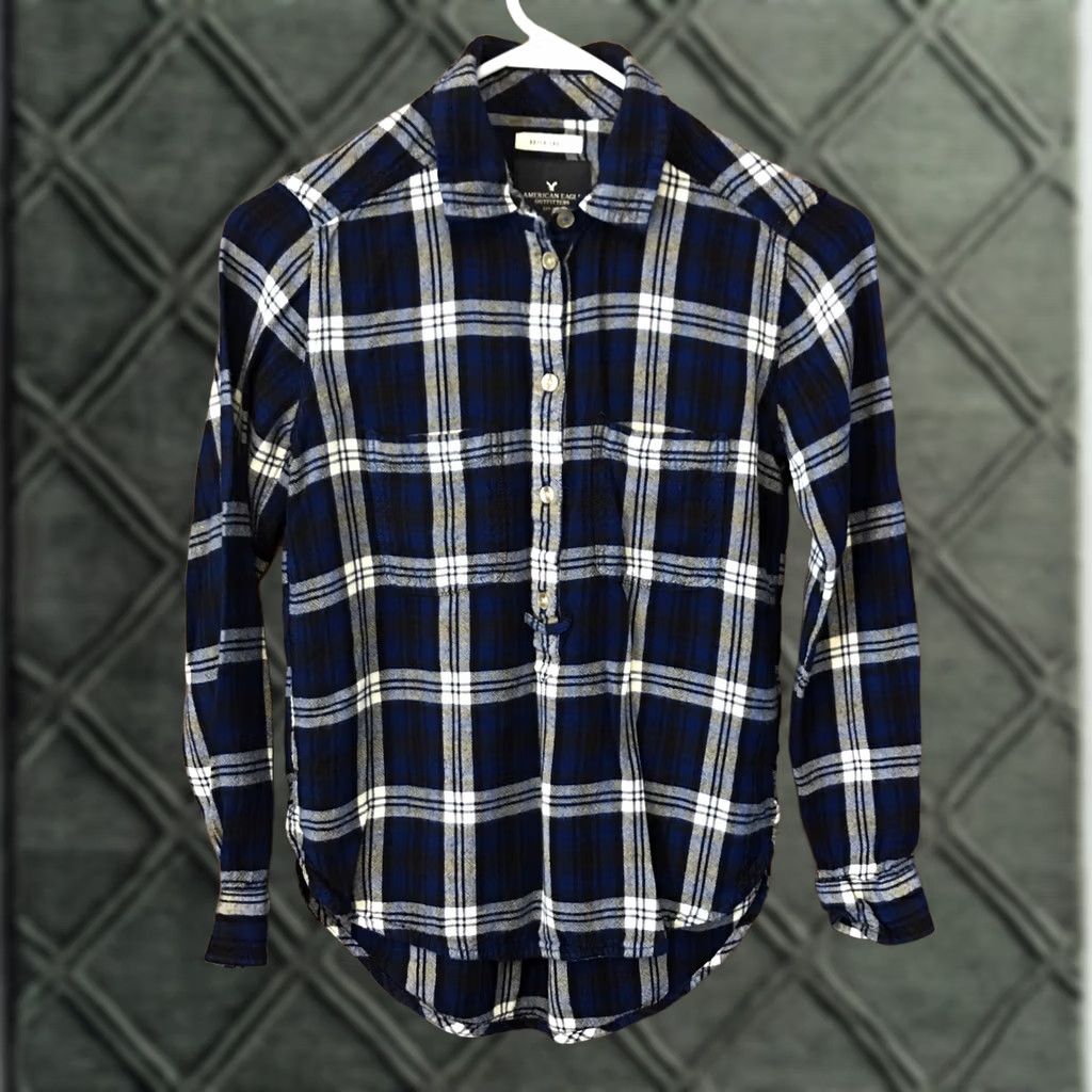 American Eagle Outfitters VINTAGE American Eagle Outfitters Button-Up Shirt XS Boys? No. Size XS / US 0-2 / IT 36-38 - 1 Thumbnail