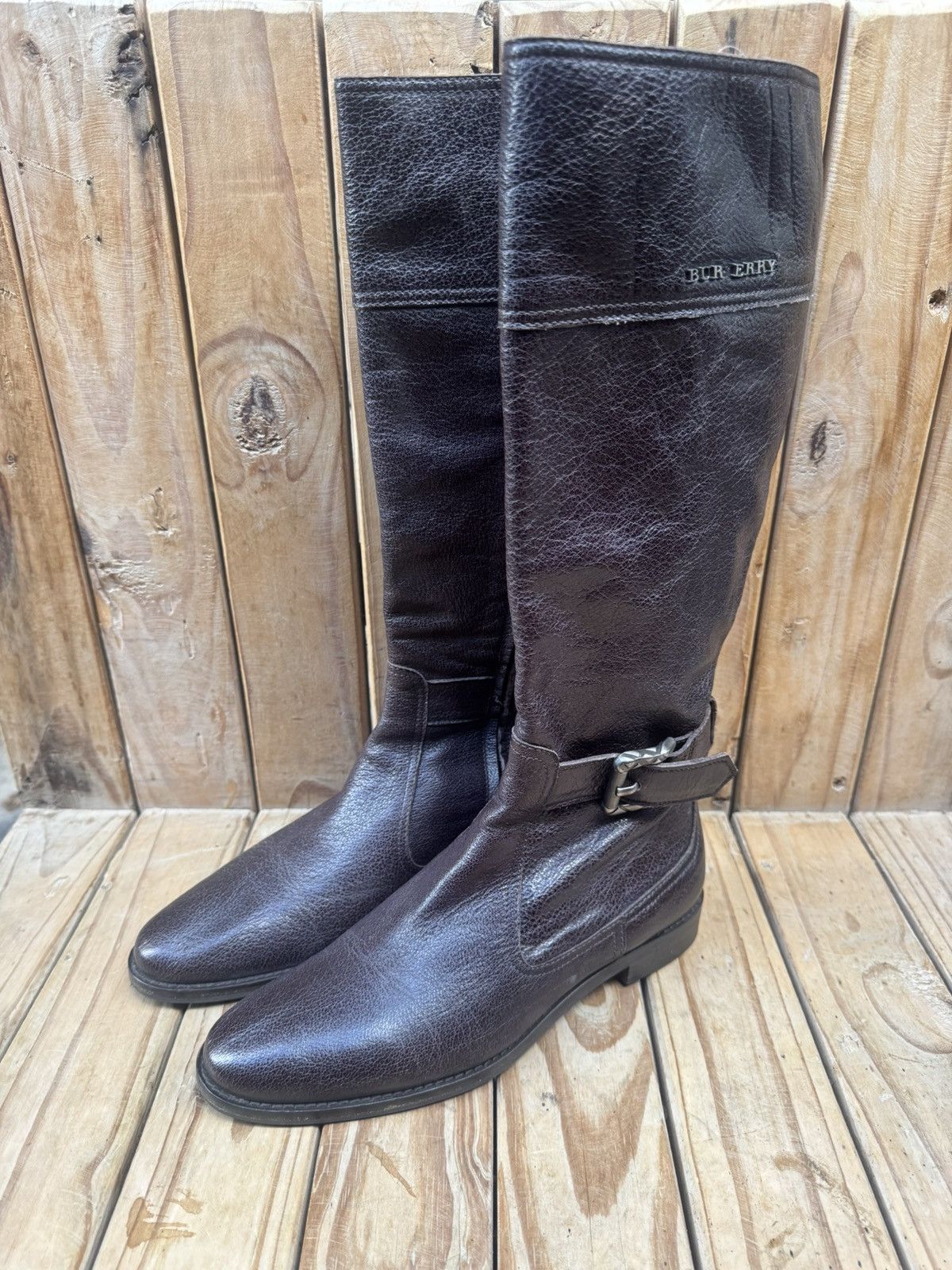 Burberry Burberry women’s brown leather pull on boots sz EUR 38 Size US 8 / IT 38 - 1 Thumbnail