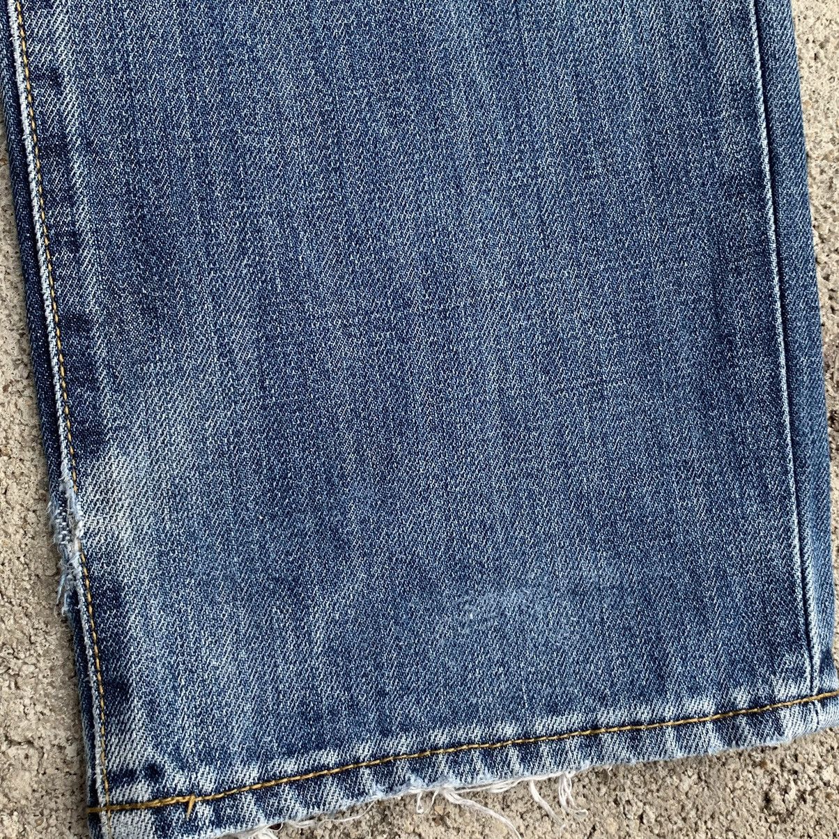 Undercover × Uniqlo Vintage Y2K Faded Lightwash Distressed Jeans W31x32 Size US 31 - 9 Thumbnail