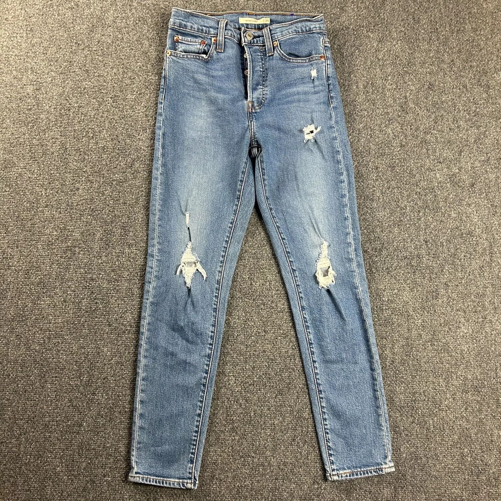 Levi's Levi's Jeans Womens 25 Wedgie Skinny Denim Light Wash Size 25" / US 0 / IT 36 - 1 Thumbnail