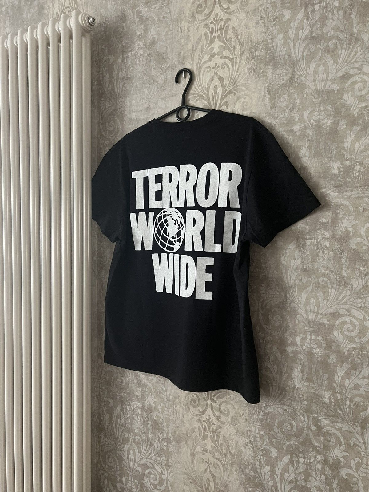 Vintage Vintage Terror Worldwine T-Shirt Tee Size US L / EU 52-54 / 3 - 2 Thumbnail
