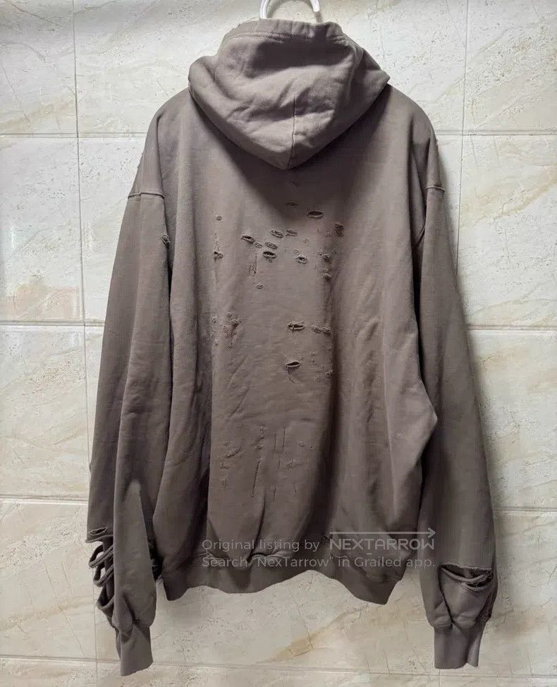 Balenciaga Balenciaga Distressed Hooded Sweatshirt Size US XXS / EU 40 - 6 Thumbnail