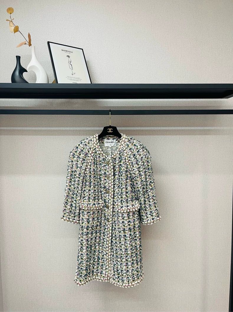 Chanel Chanel Greek series pink and green tweed long coat 2504-Nex Size XS / US 0-2 / IT 36-38 - 1 Thumbnail