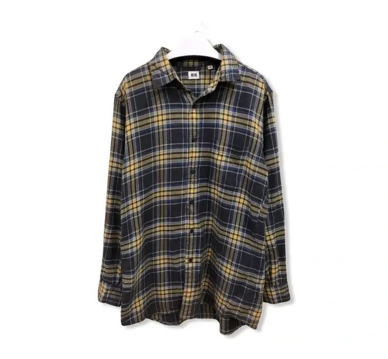 Flannel × Japanese Brand Japanese Brand Uniqlo Plaid Tartan Flannel Shirt 👕 Size US M / EU 48-50 / 2 - 1 Thumbnail