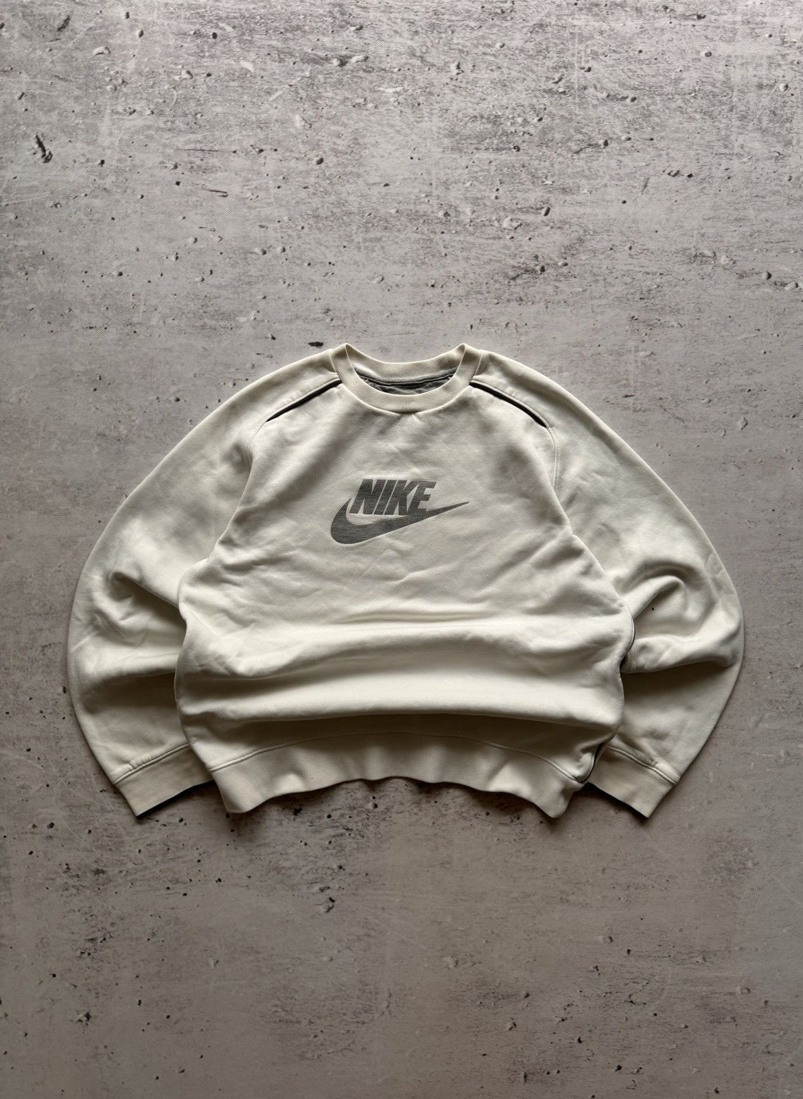 Nike × Vintage NIKE VINTAGE CENTER LOGO OVERSIZE BOXY SWEATSHIRT Size US L / EU 52-54 / 3 - 1 Thumbnail