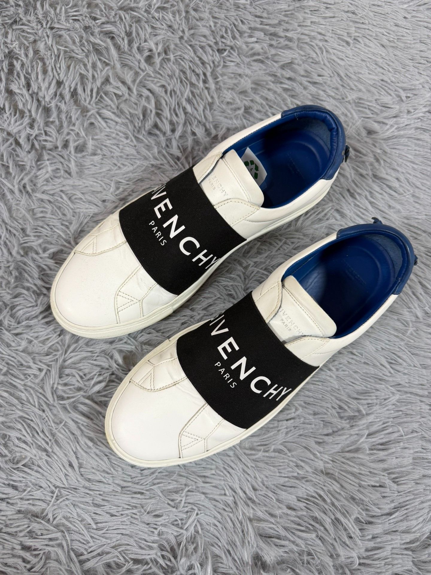 Givenchy Givenchy Retro White Lowtop Sneakers 9 Men Size US 9 / EU 42 - 1 Thumbnail