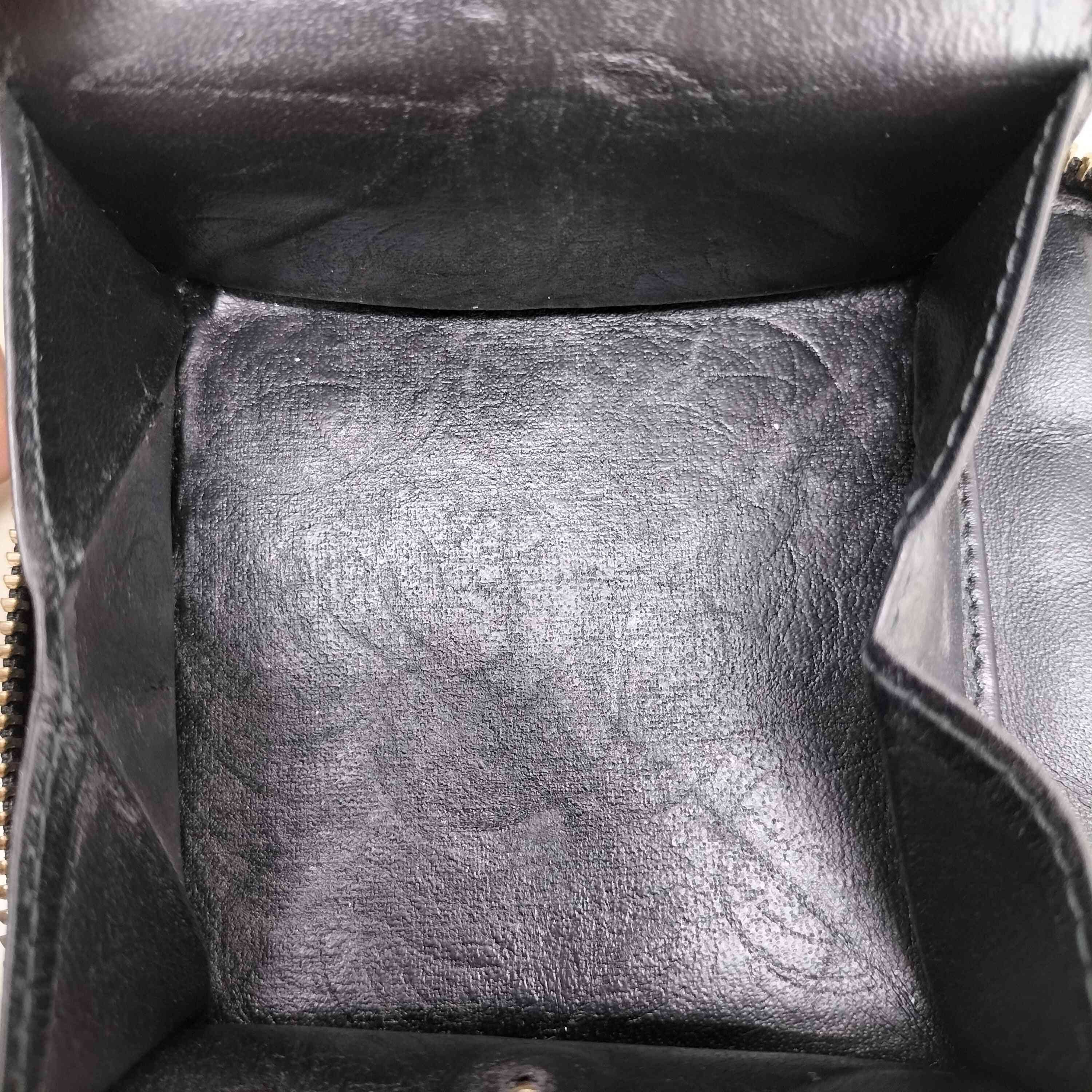Comme des Garcons Wallet CLASSIC PLAIN Zipper Embossed Logo Inside Black Size ONE SIZE - 5 Thumbnail