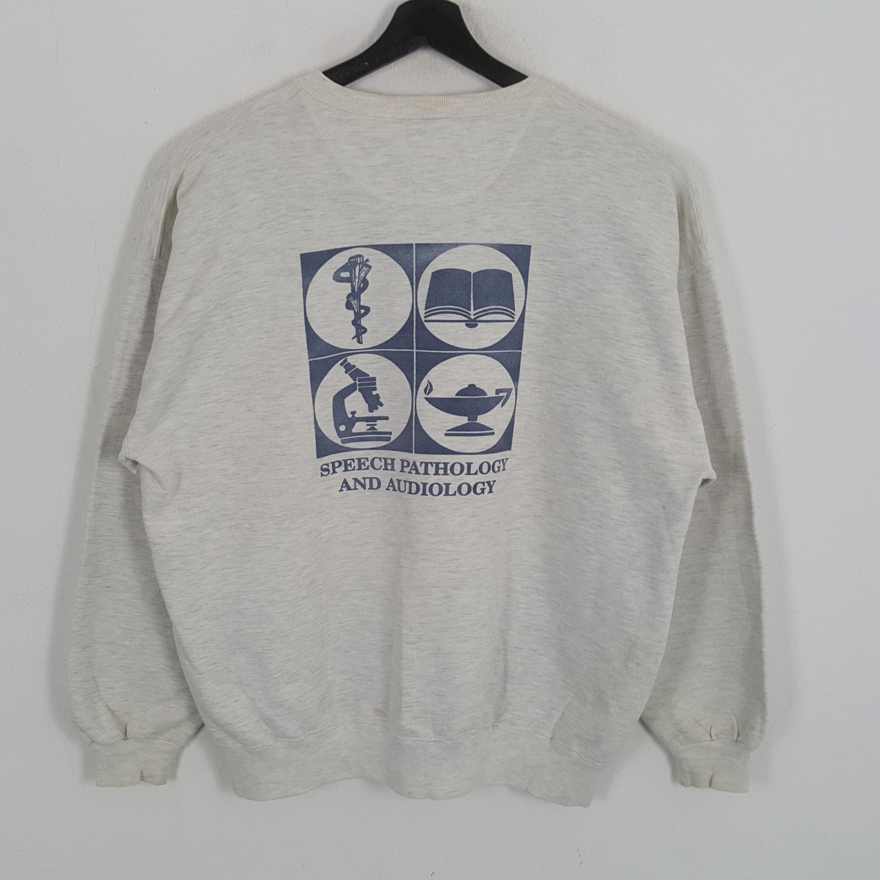 UNIVERSITY OF NEVADA Streetwear Style Vintage Sweatshirt