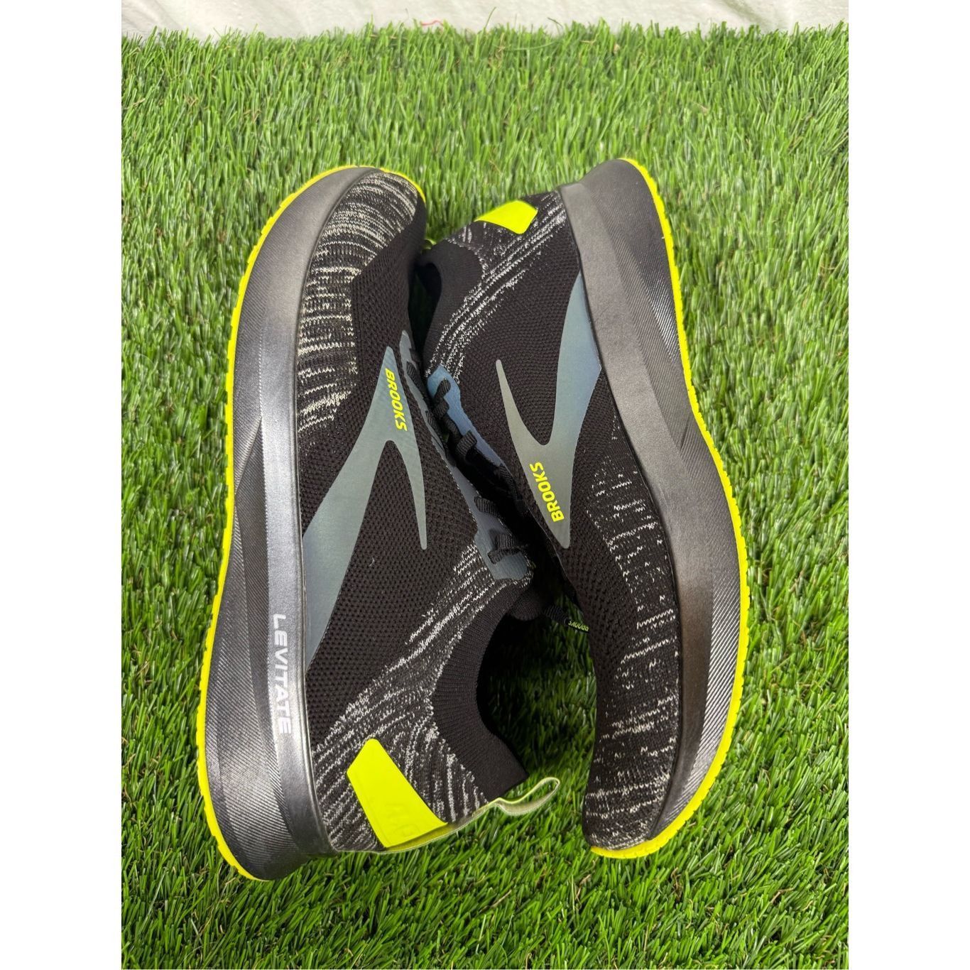 Brooks Size 12 Medium D Brooks Mens Levitate 4 Running Shoe Black~N Size US 12 / EU 45 - 5 Thumbnail