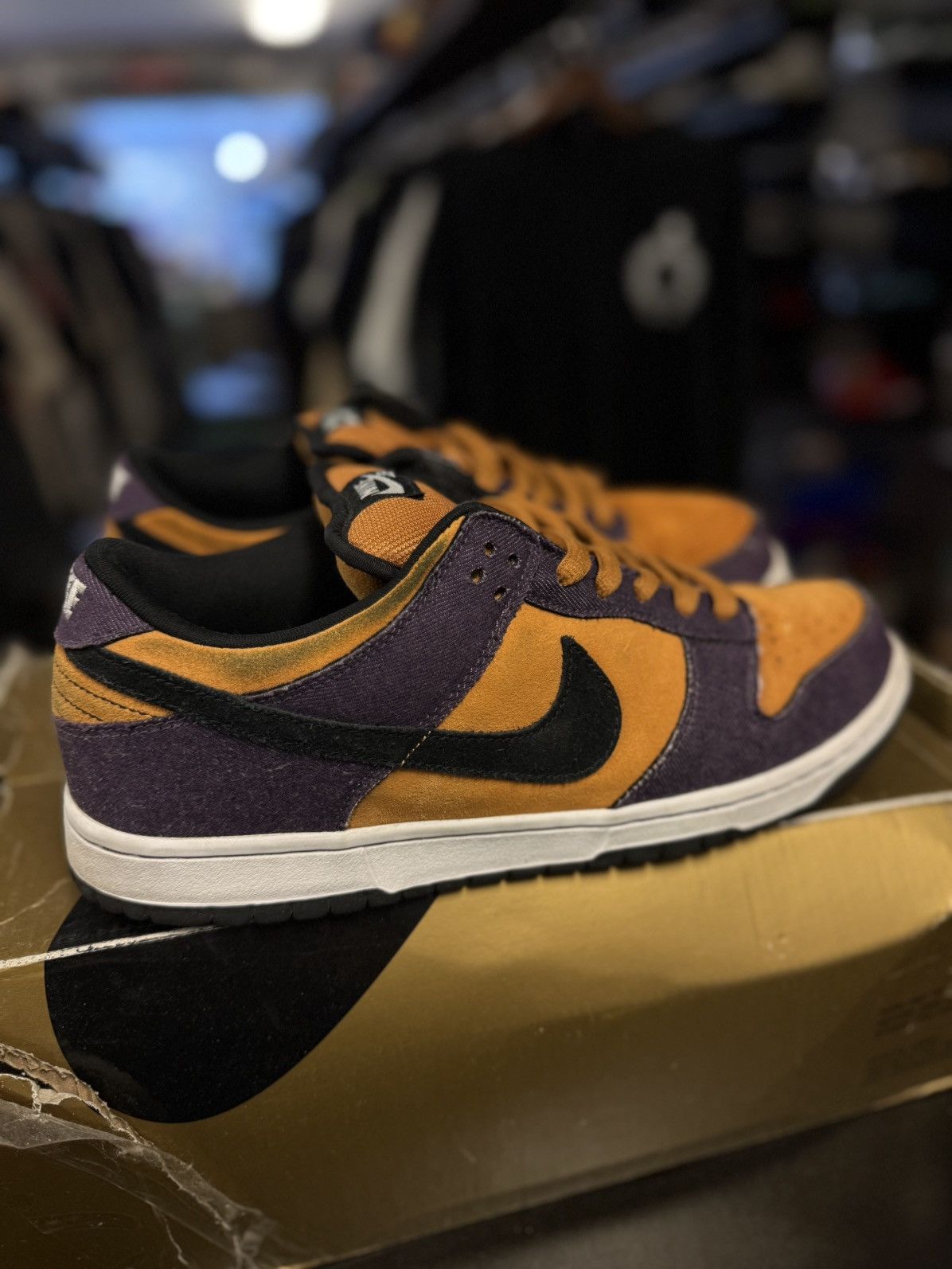 Nike Nike SB Dunk Low Pro Goofy Boy 2009 - Size 11 Size US 11 / EU 44 - 2 Thumbnail