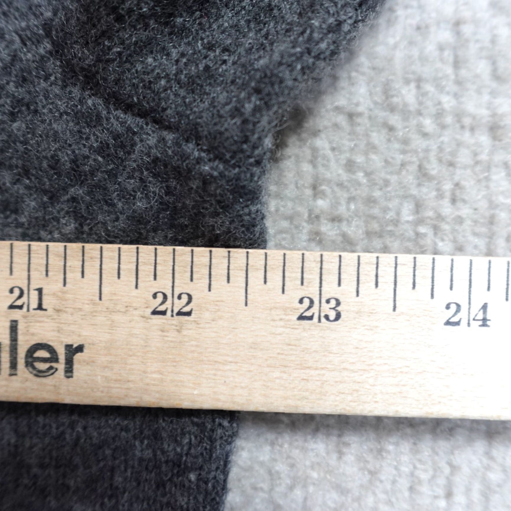 Polo Ralph Lauren Polo Ralph Lauren Sweater Wool V-Neck Large Gray Solid Pullover Men/L; L Size US L / EU 52-54 / 3 - 5 Thumbnail