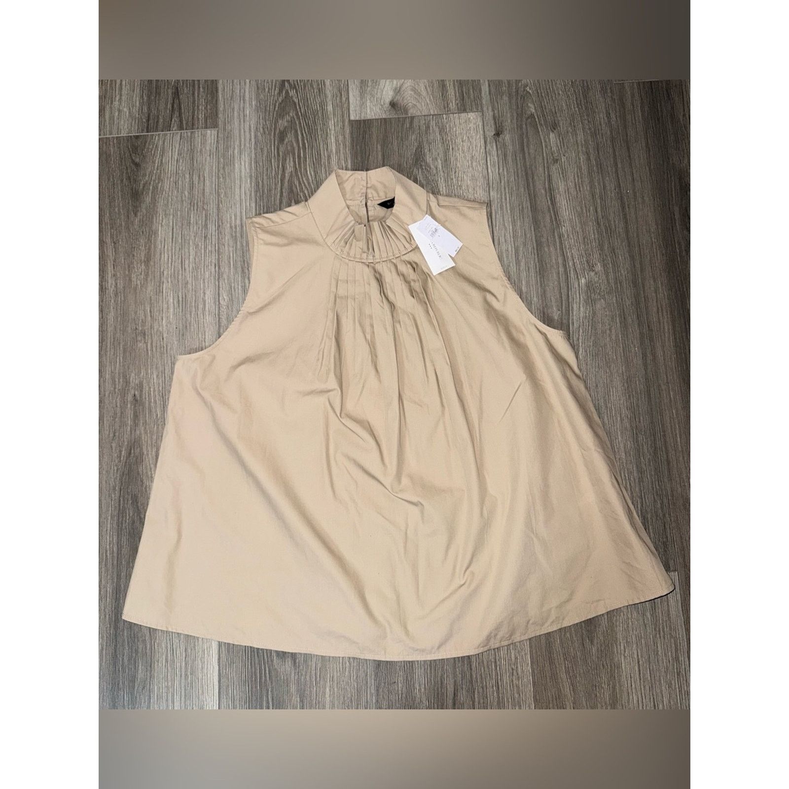 Banana Republic Banana Republic Factory Beige Cotton Pleated Top Size S NWT Size S / US 4 / IT 40 - 3 Thumbnail