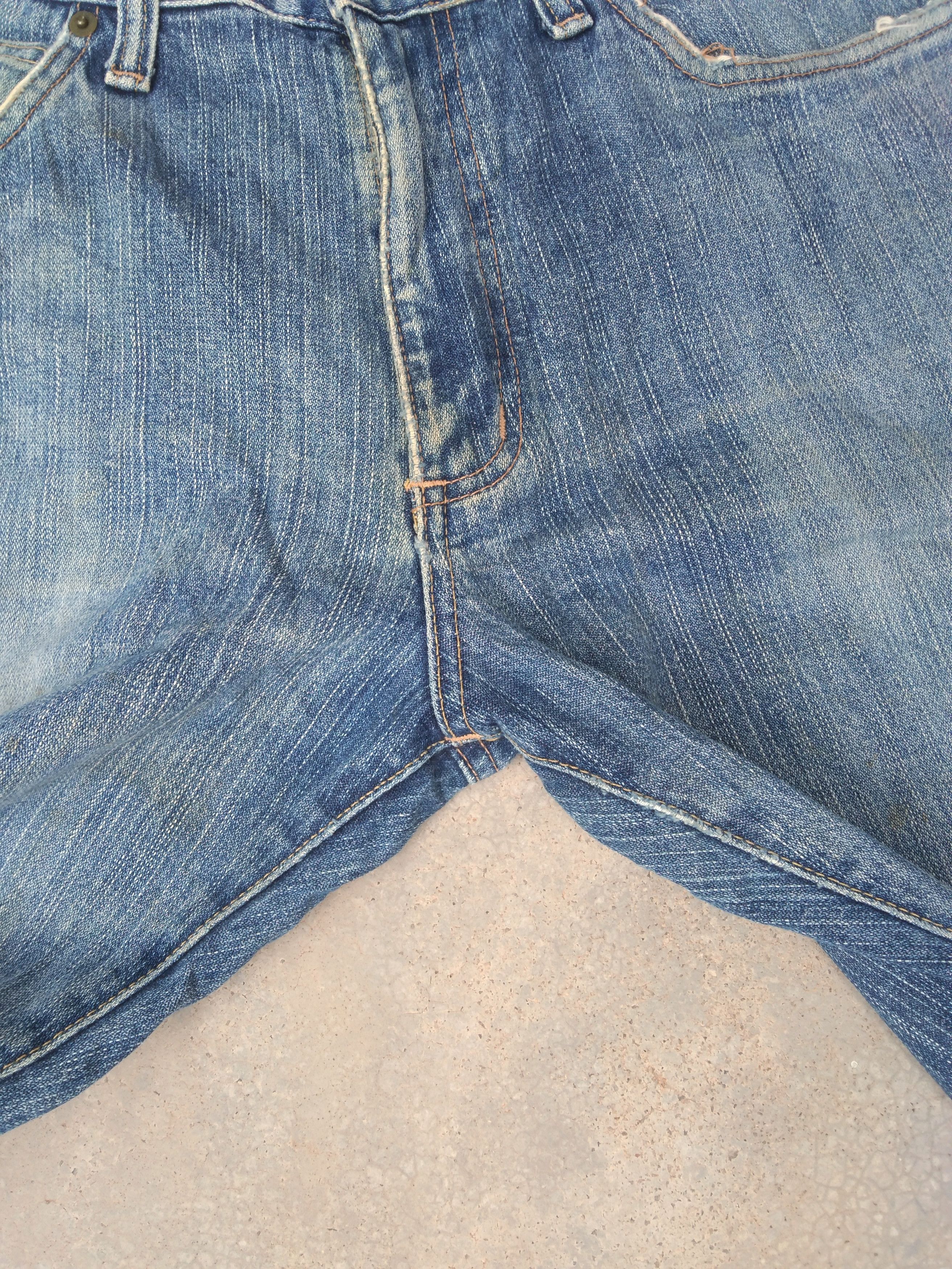 Wrangler Vintage Faded Blue Wrangler Straight Distressed Jeans 33x31 Size US 33 - 8 Thumbnail