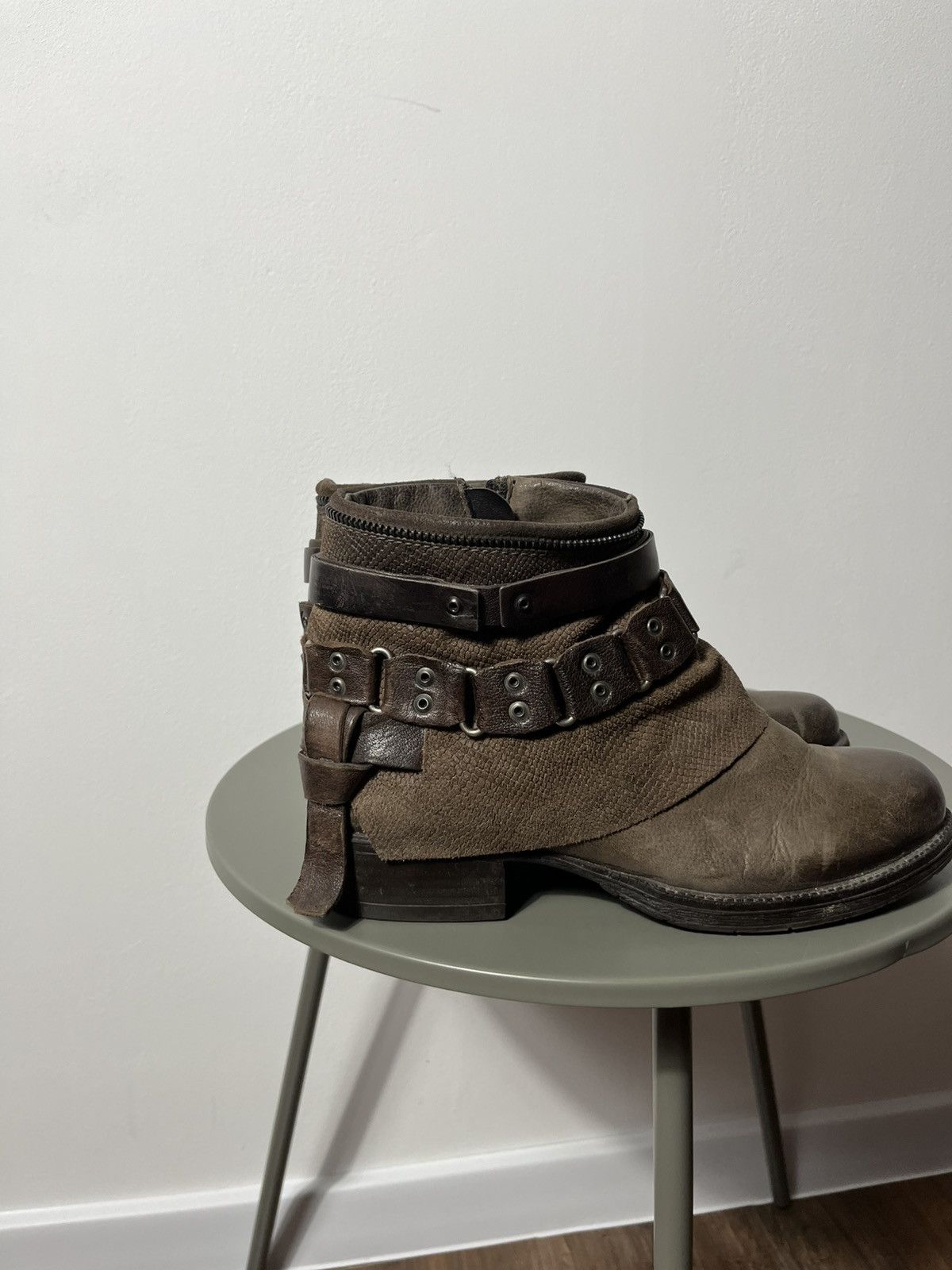 Vintage Avant-Garde Distressed Boots Size 39 – Grunge Military Style Size US 8 / IT 38 - 3 Thumbnail