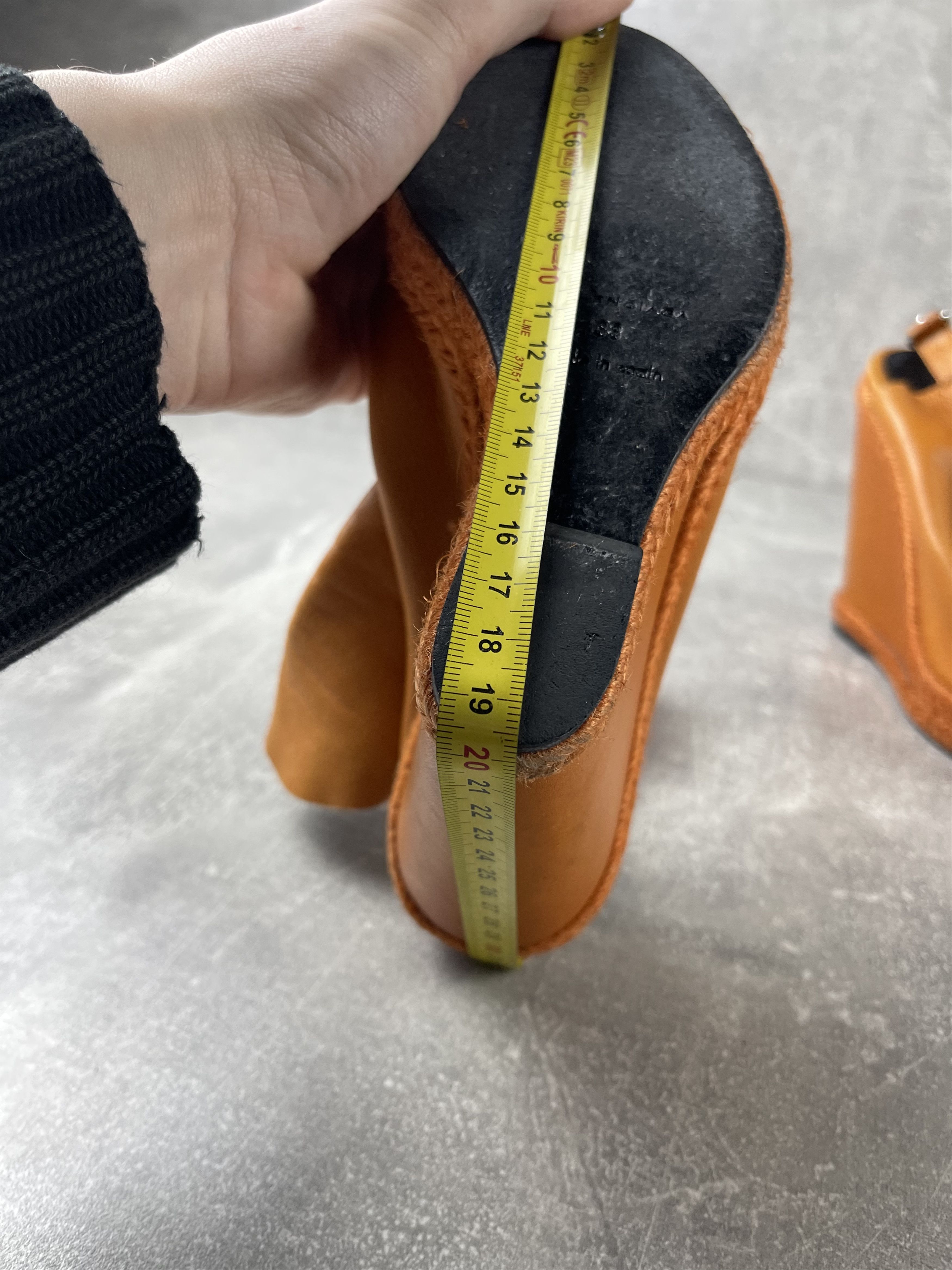 Balenciaga Balenciaga Paris orange leather slingback wedge heels shoe Size US 8 / IT 38 - 13 Thumbnail