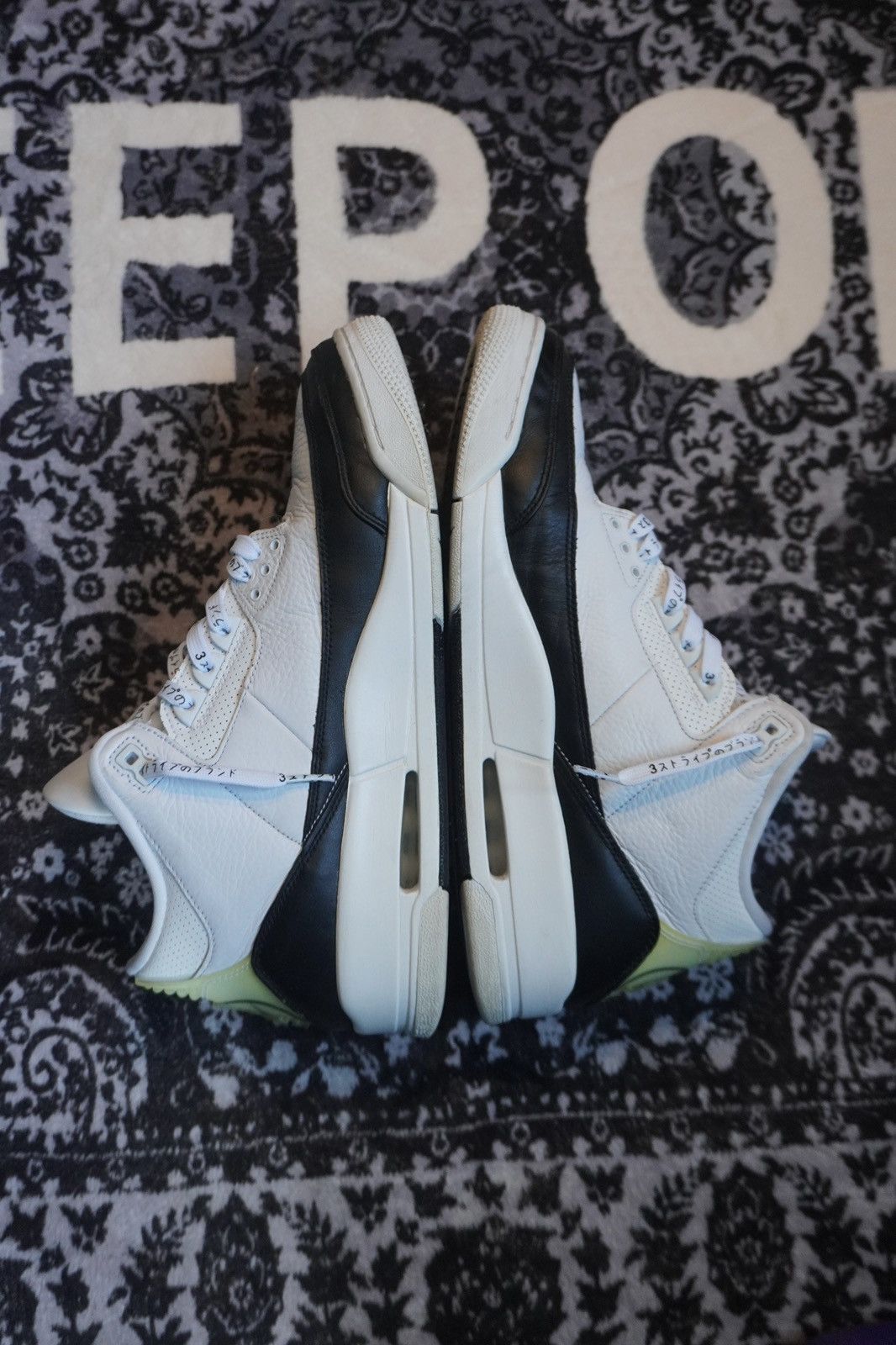 Fragment Design × Jordan Brand Air Jordan 3 x Fragment Design- White Sz. 12.5 Size US 12.5 / EU 45-46 - 4 Thumbnail