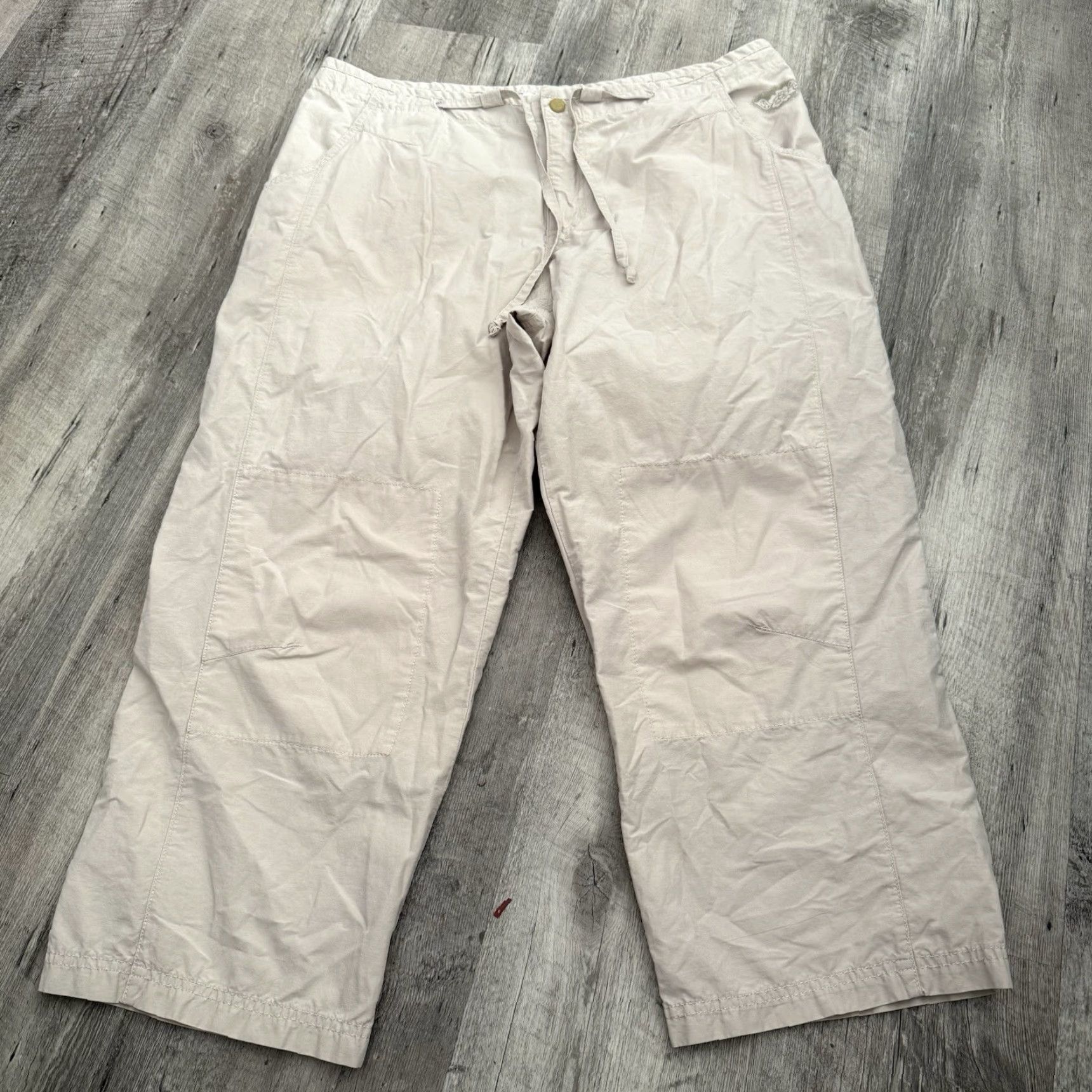 Vintage COLUMBIA Capri Pants Womens Large Beige Capr i Double Layer Knees Hiking Walking Activewear Regular Fit Zip 24in Inseam Beige Women Pants Size 36" / US 14 / IT 50 - 5 Thumbnail