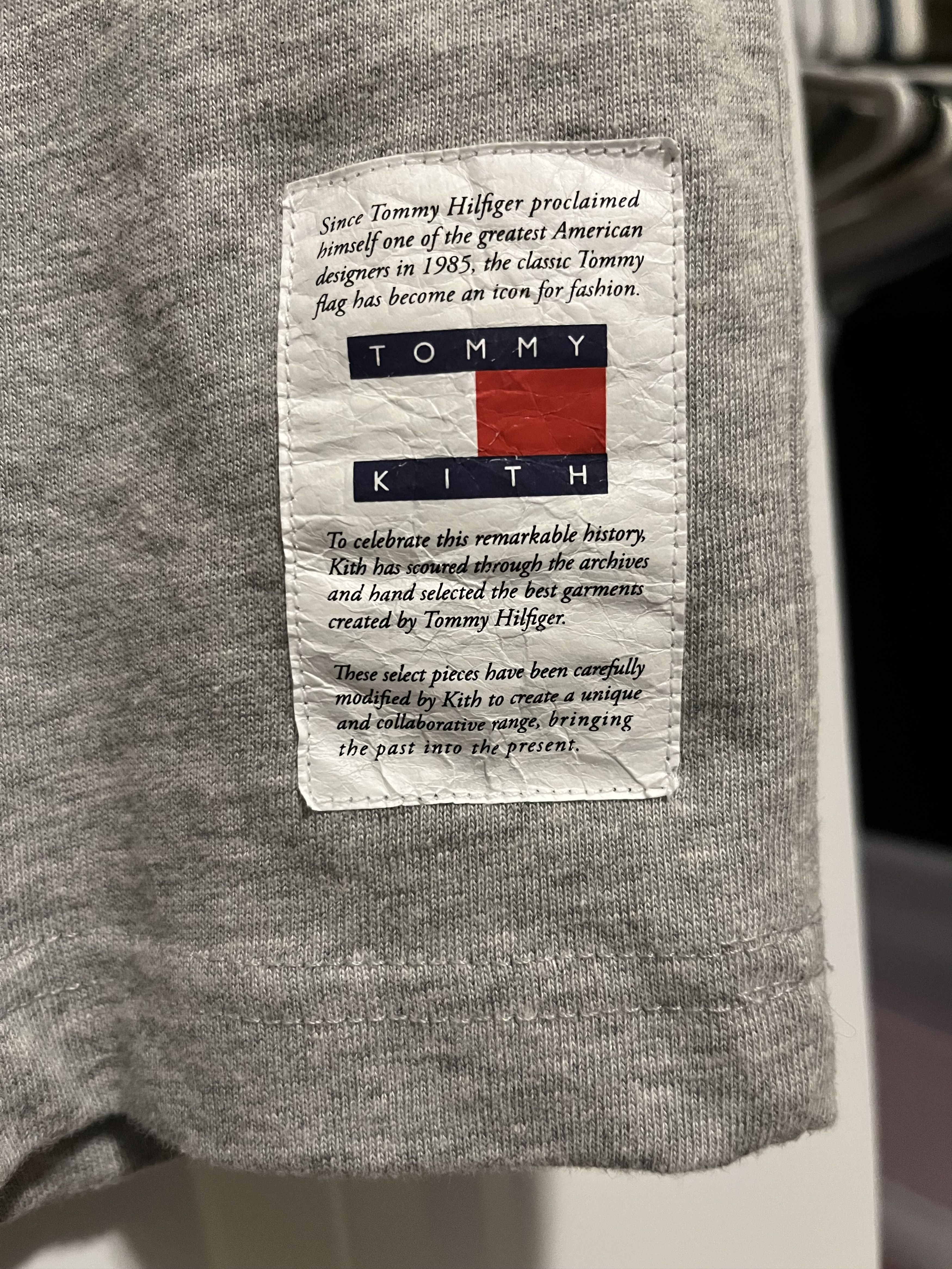 Kith × Tommy Hilfiger Kith x Tommy Hilfiger Flag Tee 'Grey' Size US S / EU 44-46 / 1 - 3 Thumbnail