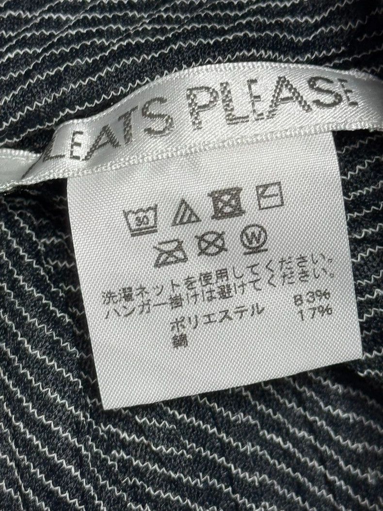 Issey Miyake Issey Miyake size:3 Grey pleated short-sleeved shirt Size S / US 4 / IT 40 - 4 Thumbnail