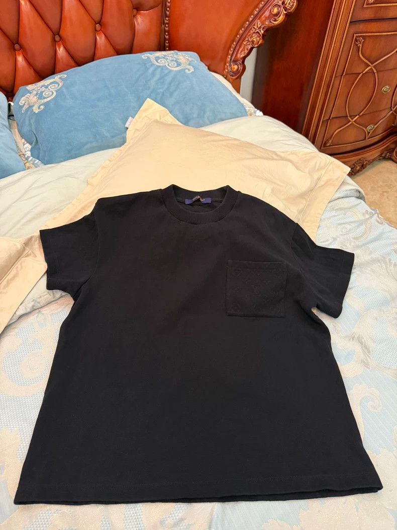 Louis Vuitton louis vuitton black logo t-shirt for men-dmc Size US M / EU 48-50 / 2 - 1 Thumbnail