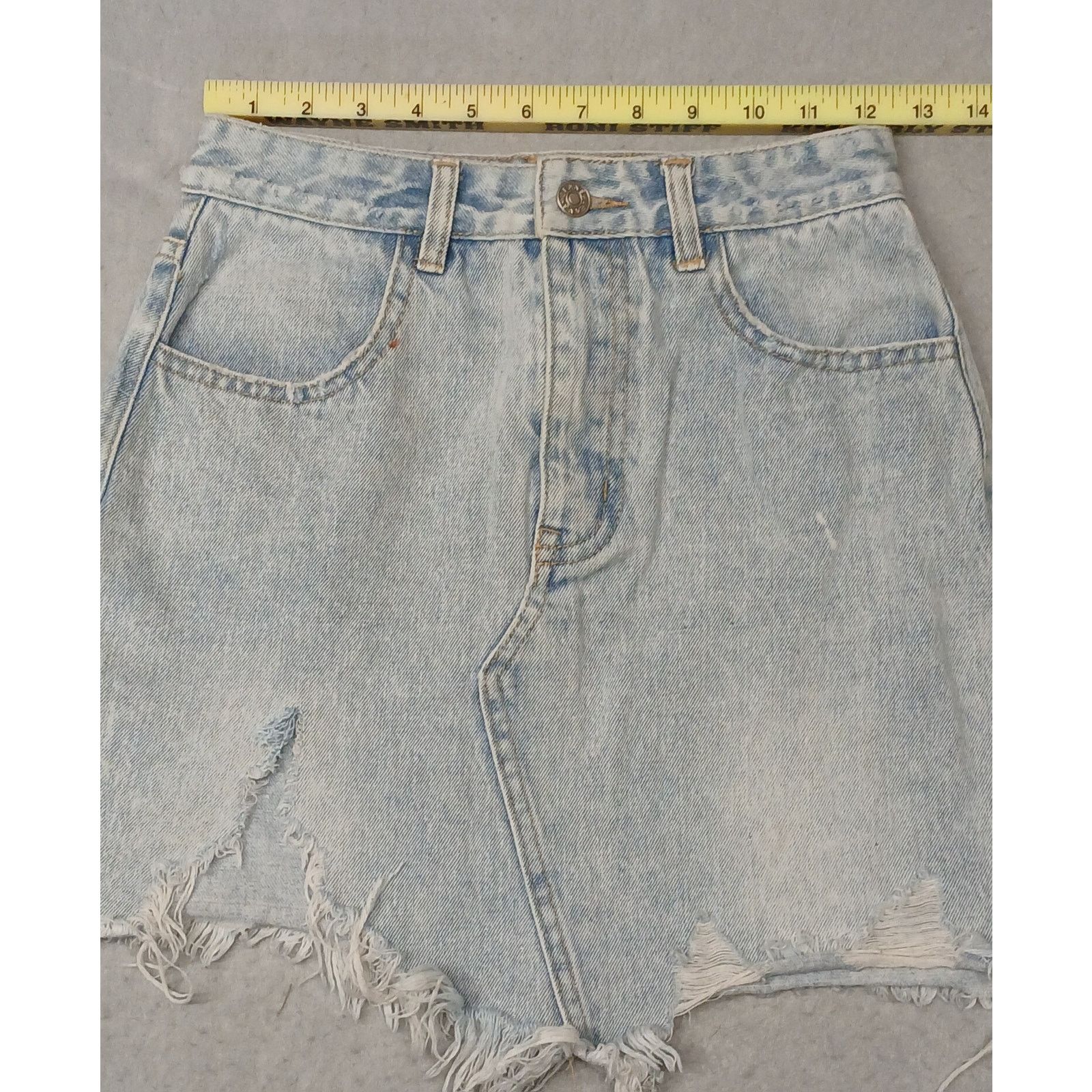Other Item Ditto (Small) Vintage Distressed Light Denim Mini Skirt Size 25" / US 0 / IT 36 - 2 Thumbnail