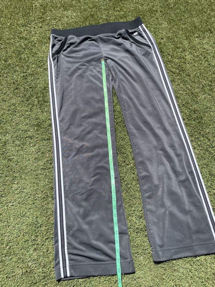 Nike Nike Yoga Pants Wide Leggings Black Women’s Size large Size 36" / US 14 / IT 50 - 5 Thumbnail