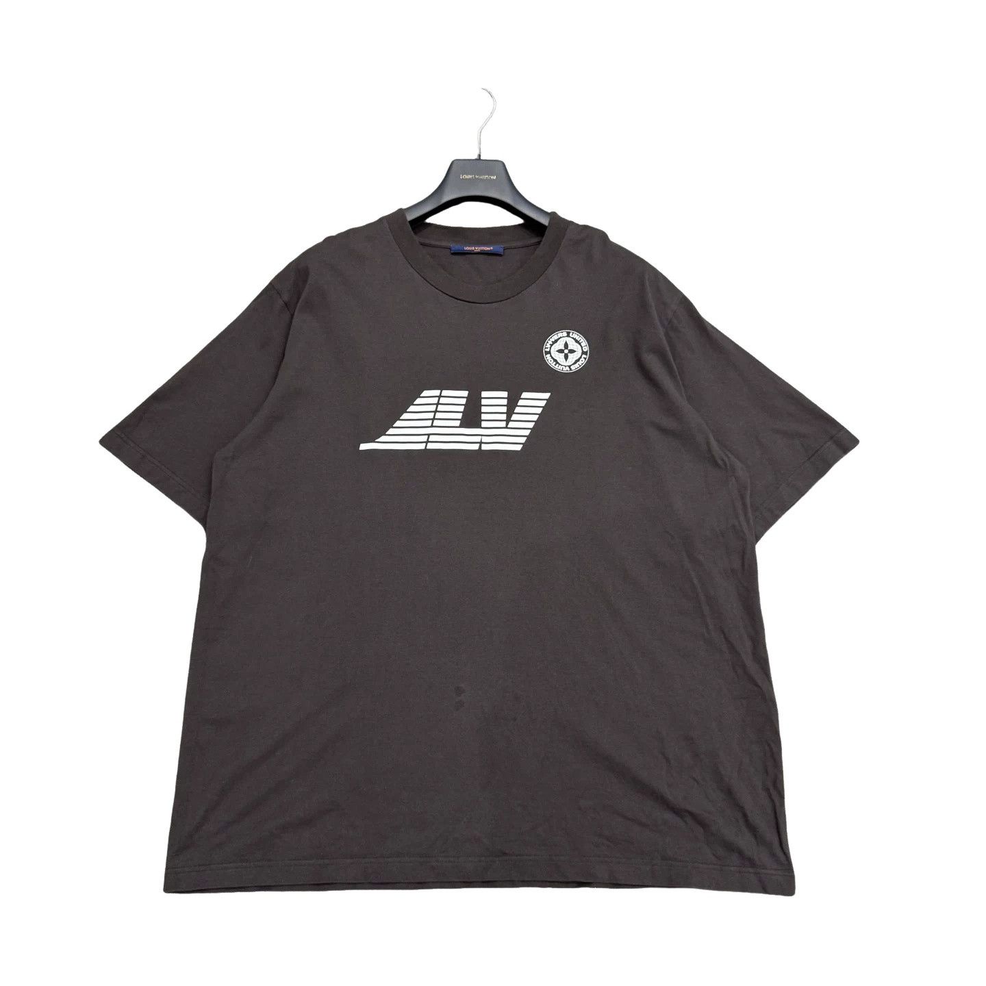 Louis Vuitton Louis Vuitton Graphic Print T-Shirt Size XXL Size US XXL / EU 58 / 5 - 1 Thumbnail