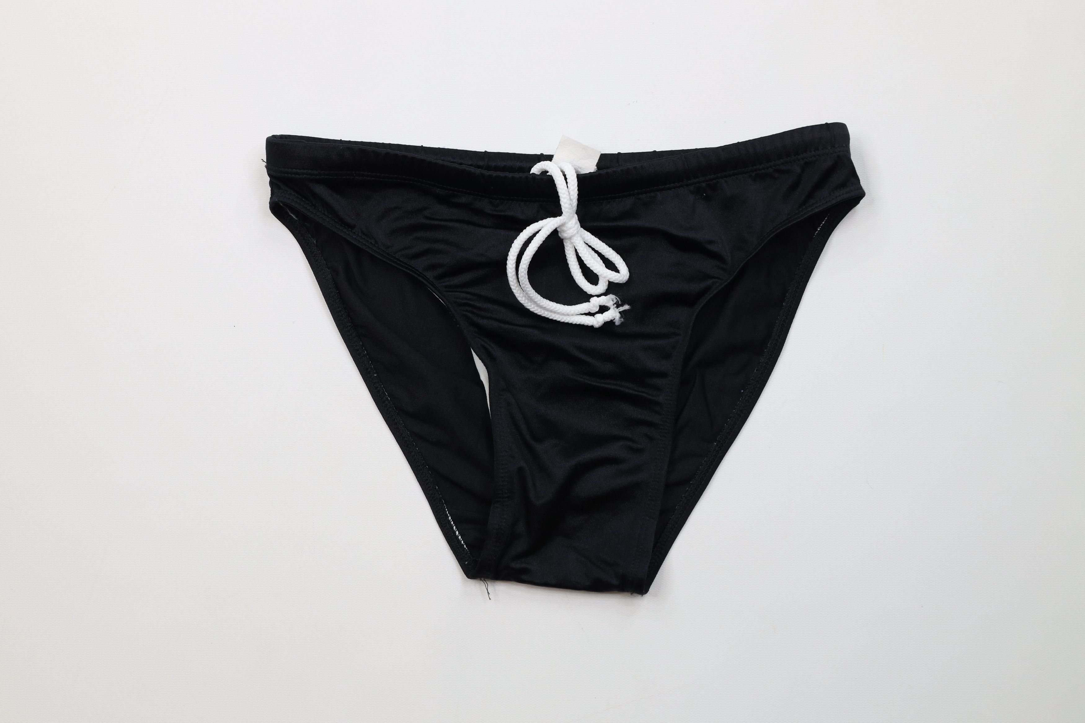 Vintage Vintage 90s Streetwear Bulge Pouch Swim Briefs Pride USA Size US 34 / EU 50 - 1 Thumbnail