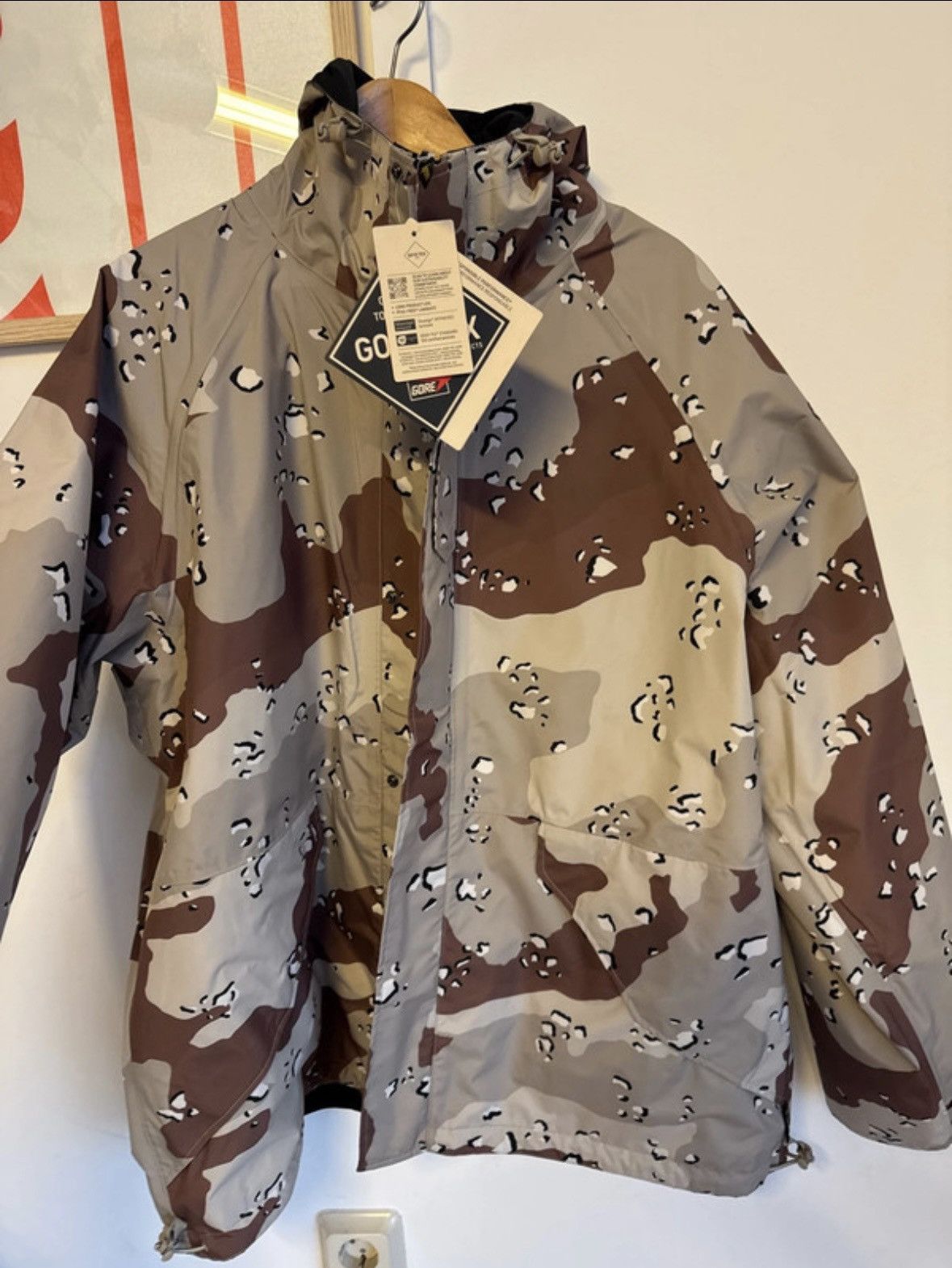 Supreme Aphex twin x supreme Gore-Tex Size US L / EU 52-54 / 3 - 5 Thumbnail