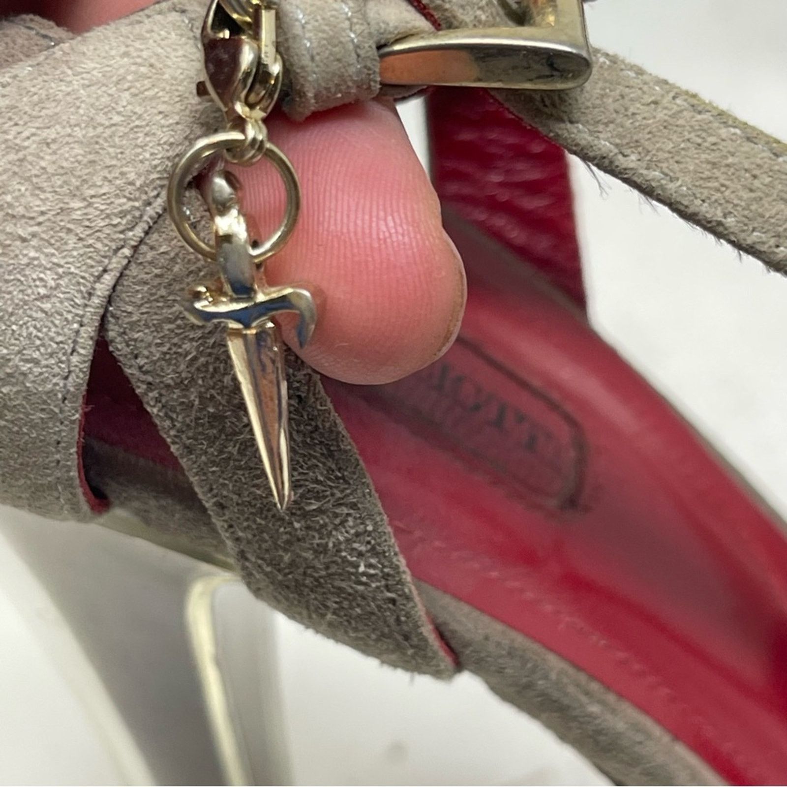 Paciotti Cesare Paciotti grey suede platform ankle strap heel 37.5 Size US 7.5 / IT 37.5 - 7 Thumbnail