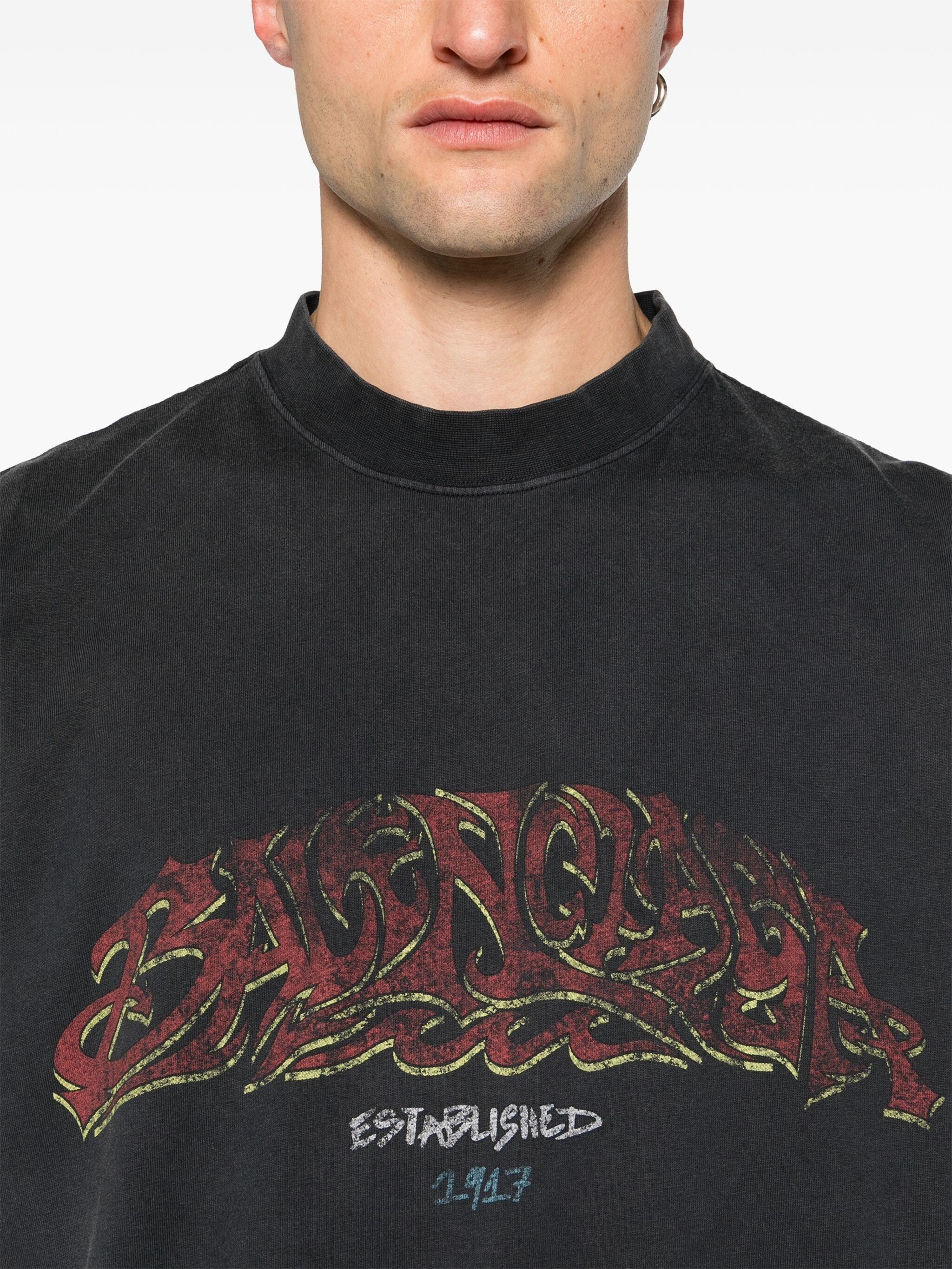 Balenciaga o1la1rc1a0625 Medium Fit T-Shirt in Black Size US XXS / EU 40 - 4 Thumbnail