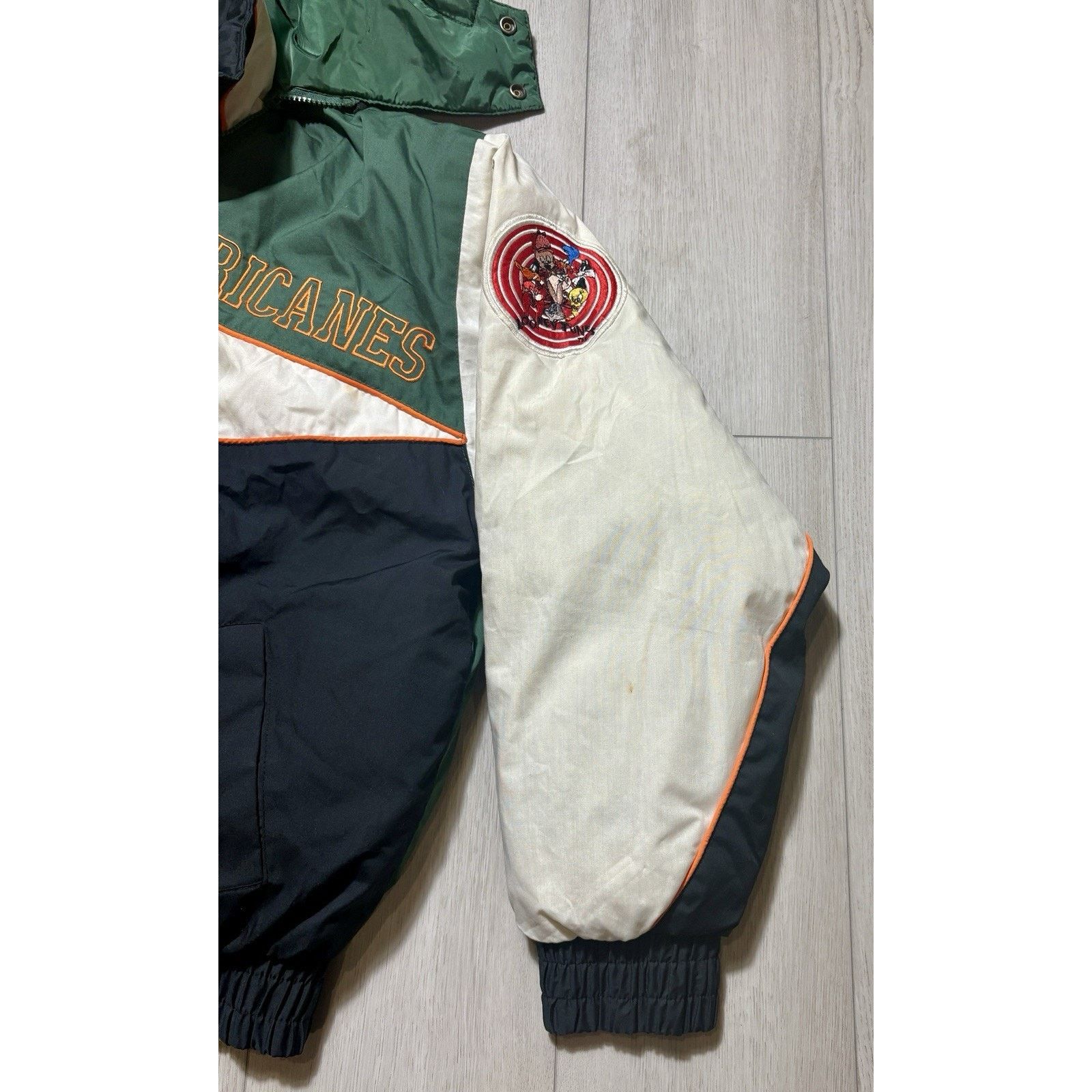 NFL Daniel Young X Looney Tunes Miami Hurricanes Puffer L Size US L / EU 52-54 / 3 - 11 Thumbnail