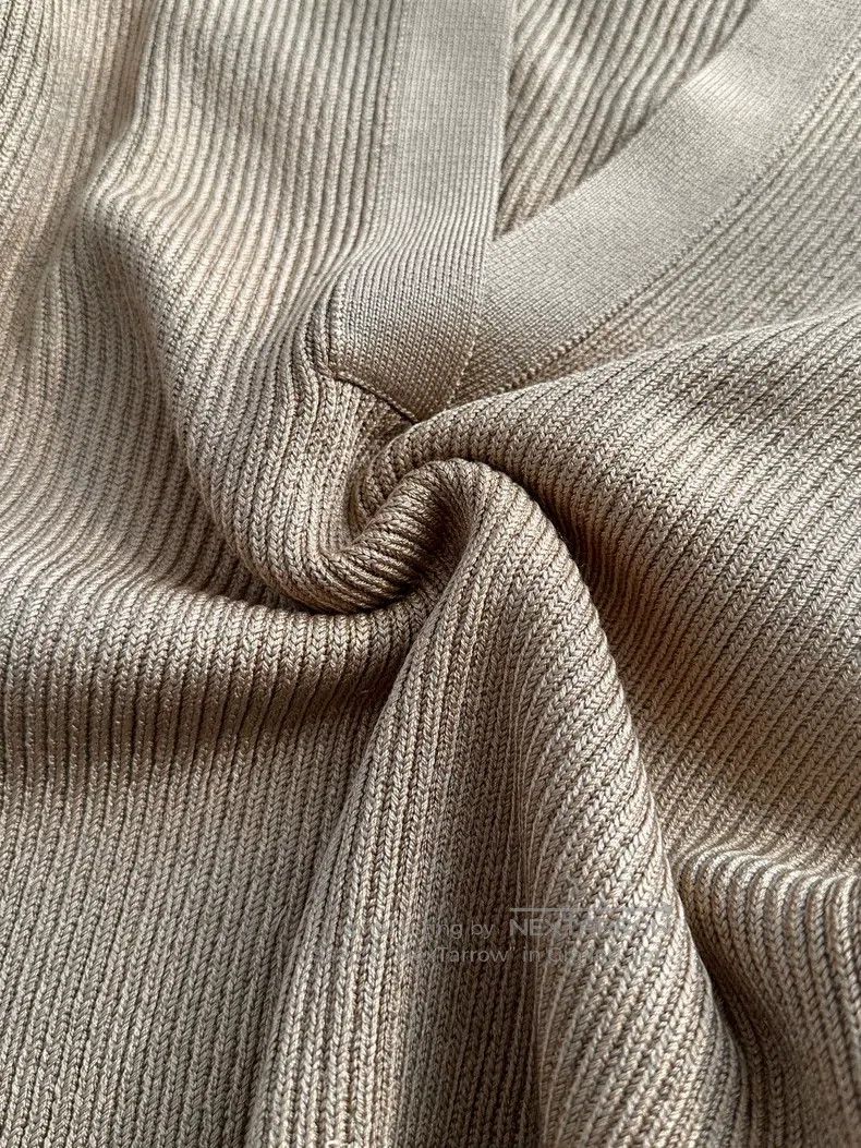 Hermes Hermes Comfortable slim fit silk long sleeve knit top, lig Size M / US 6-8 / IT 42-44 - 6 Thumbnail