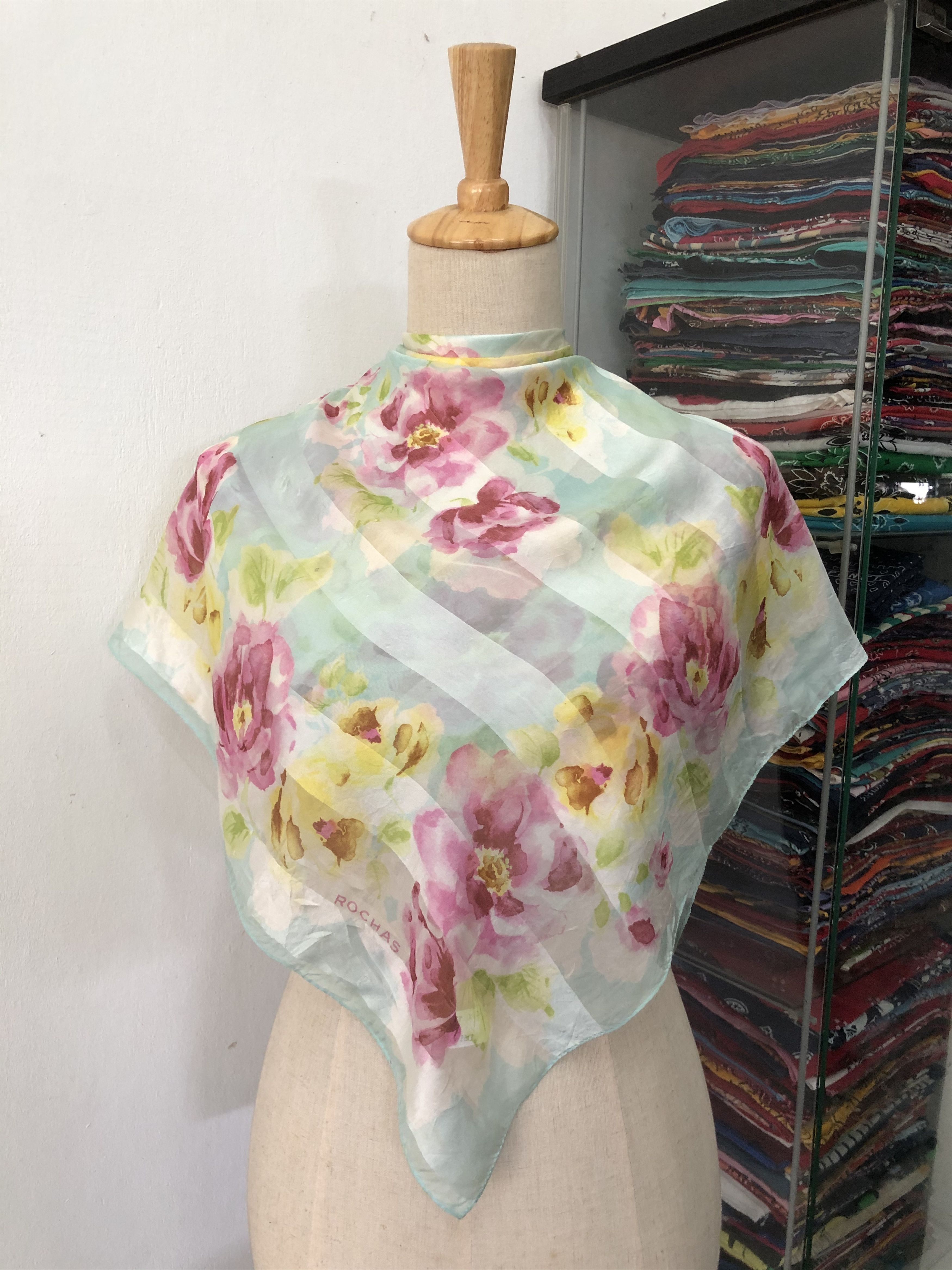 Rochas × Vintage Vintage Rochas Silk Scarf Size ONE SIZE - 1 Thumbnail